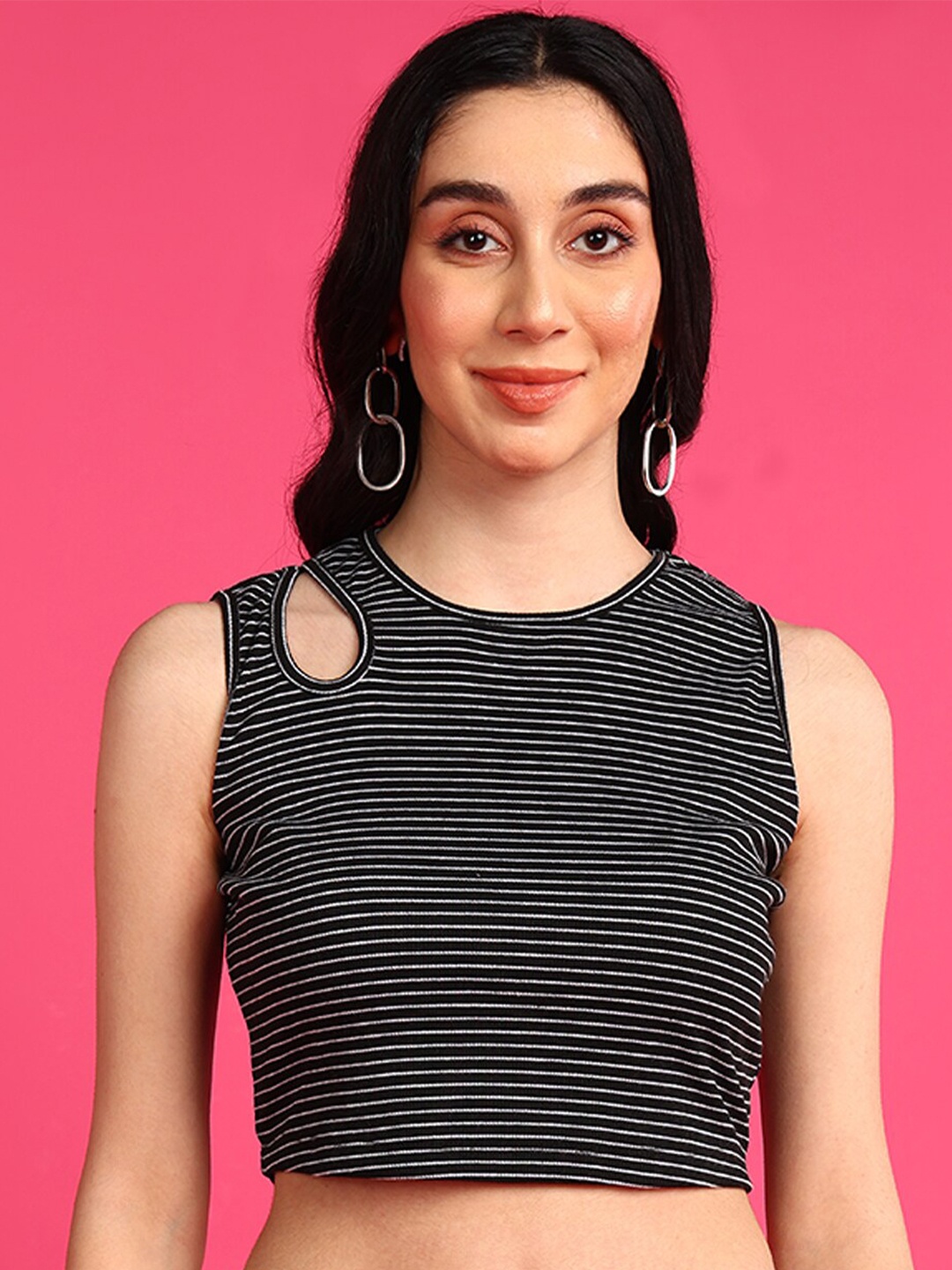 

Mast & Harbour Striped Fitted Crop Top, Black