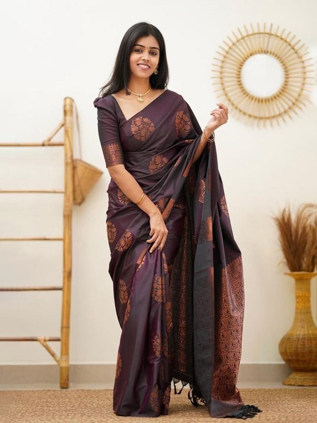 

Naishu Trendz Woven Design Zari Pure Silk Kanjeevaram Saree, Purple