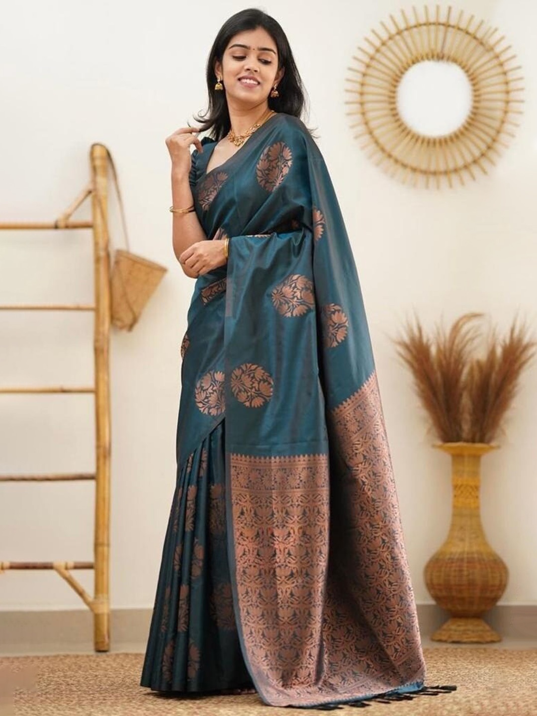 

Naishu Trendz Floral Woven Design Zari Pure Silk Kanjeevaram Saree, Teal