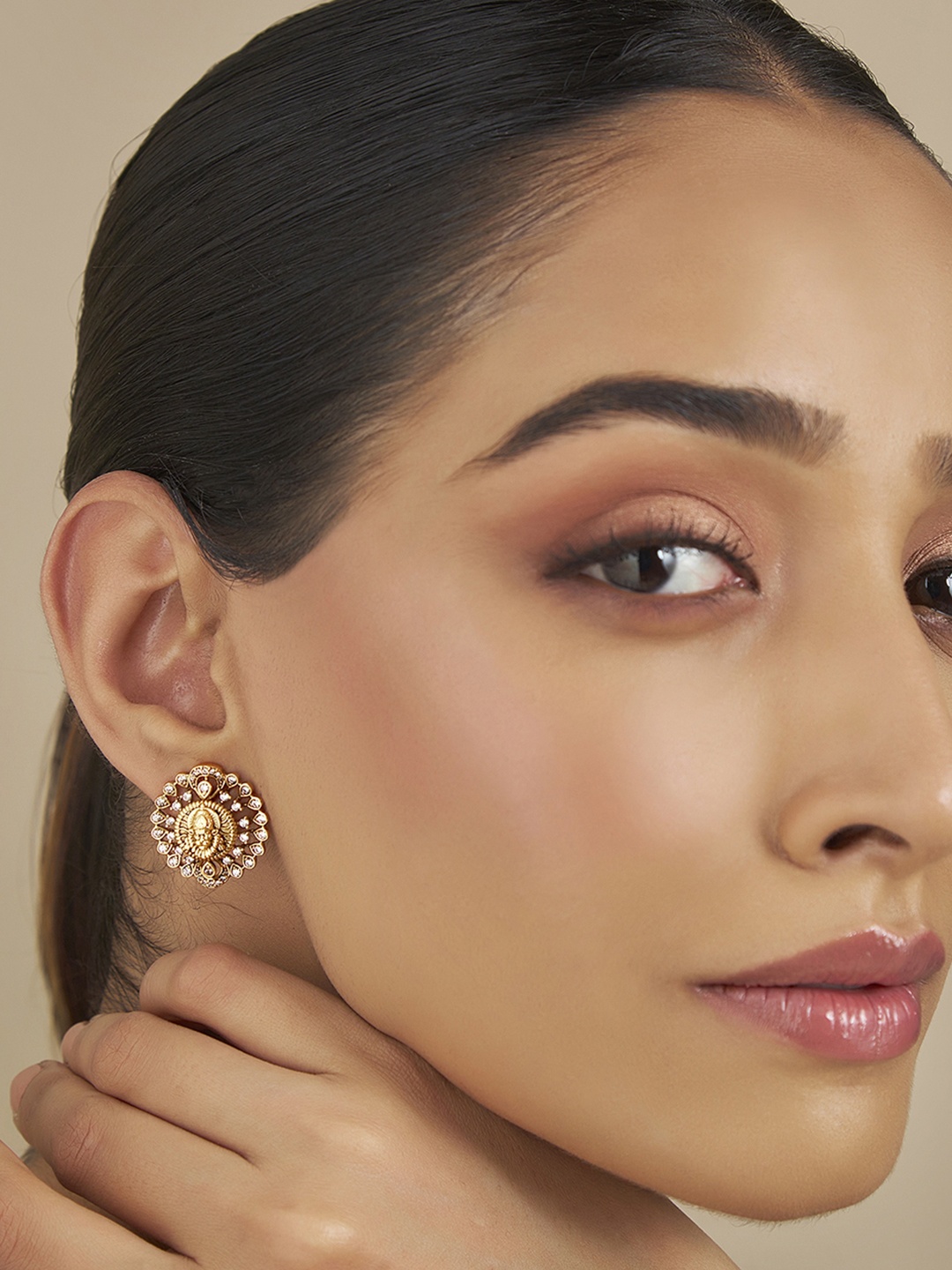 

Kushal's Fashion Jewellery Gold-Plated Circular Studs Earrings, White