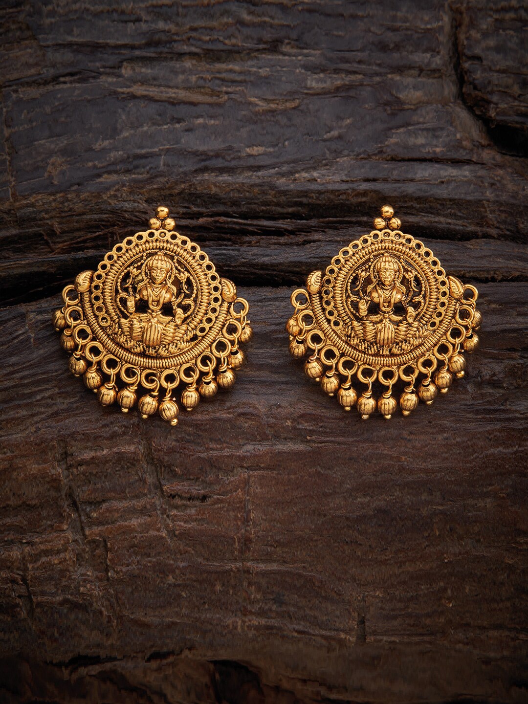 

Kushal's Fashion Jewellery Gold-Plated Circular Studs Earrings