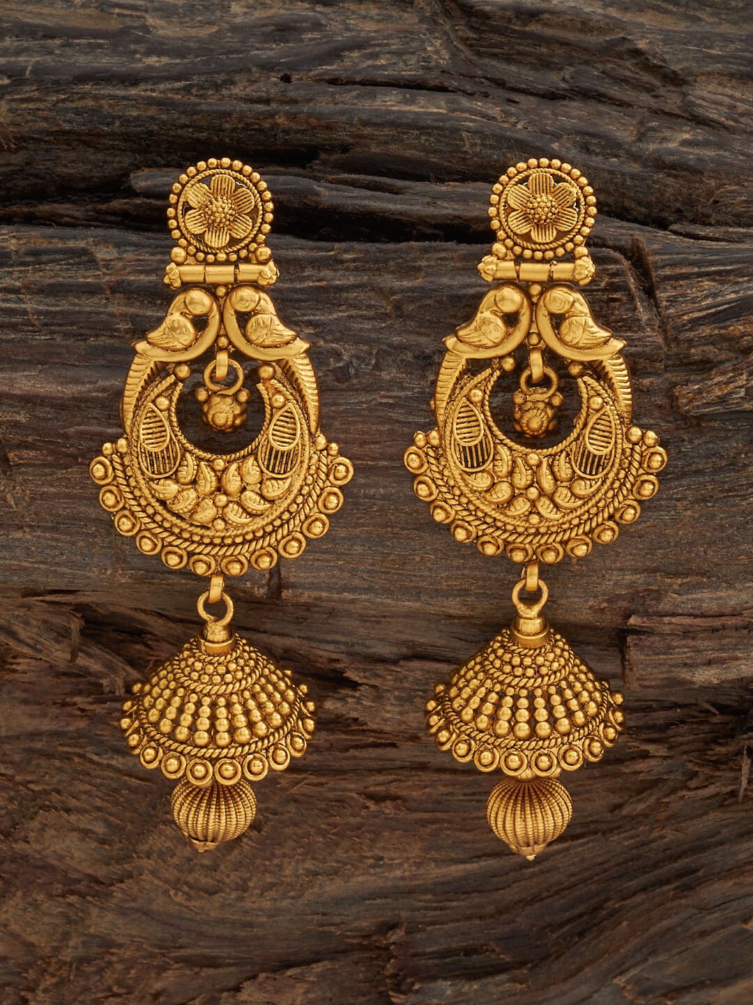 

Kushal's Fashion Jewellery Gold-Plated Classic Chandbalis Earrings