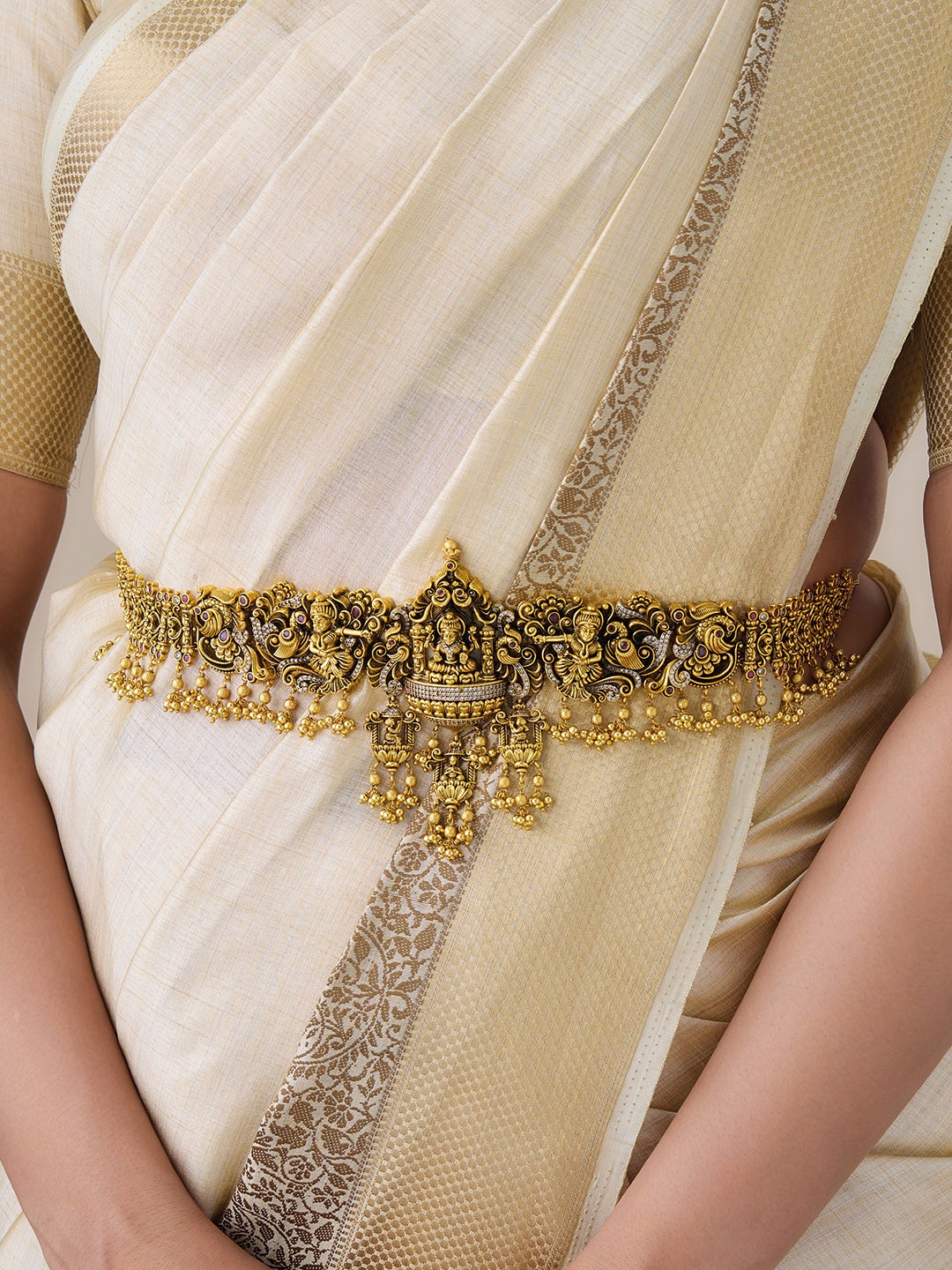 

Kushal's Fashion Jewellery Gold-Plated Stone Studded Antique Waist Chain