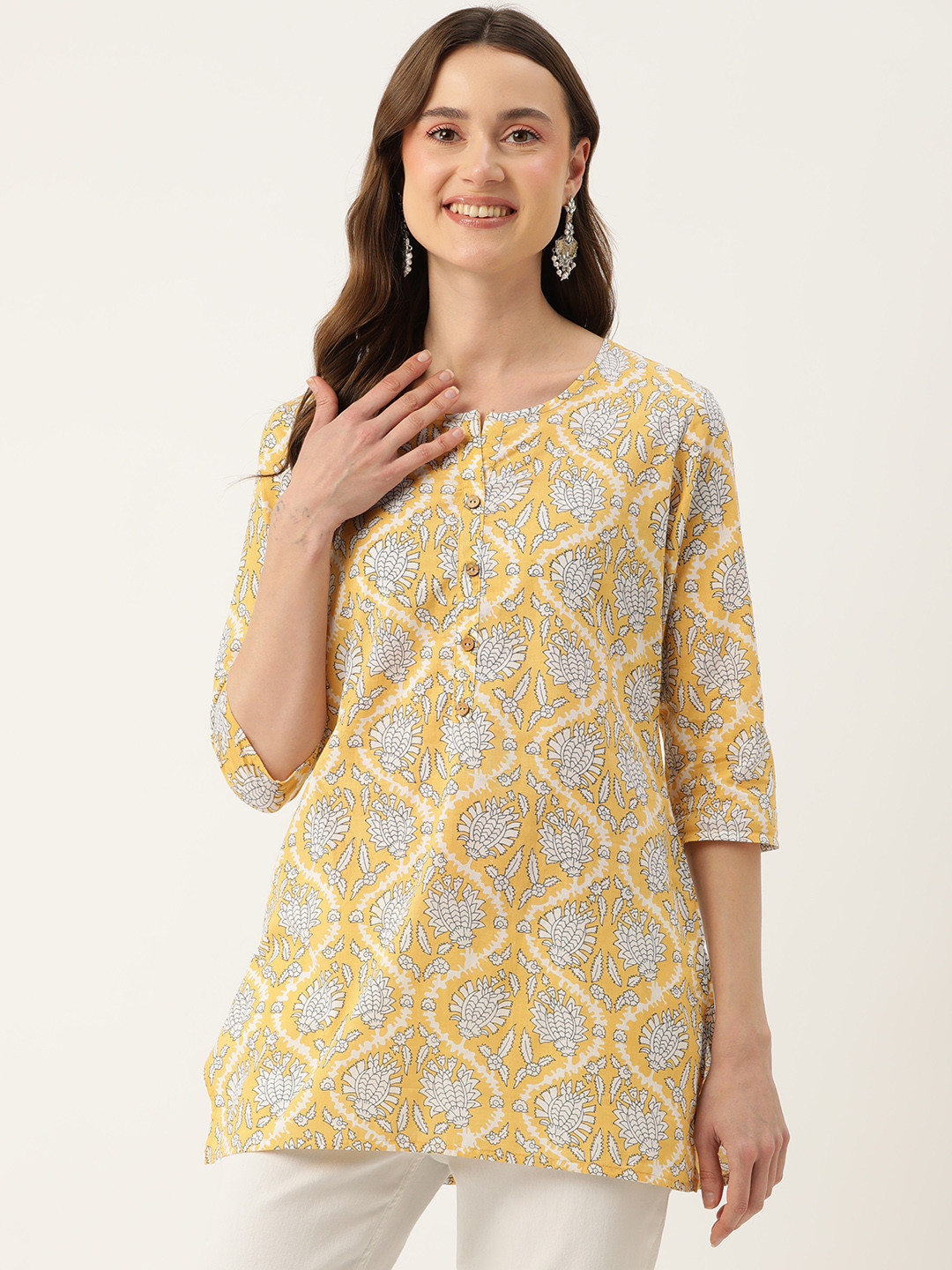 

FERANOID Floral Printed Pure Cotton Kurti, Yellow