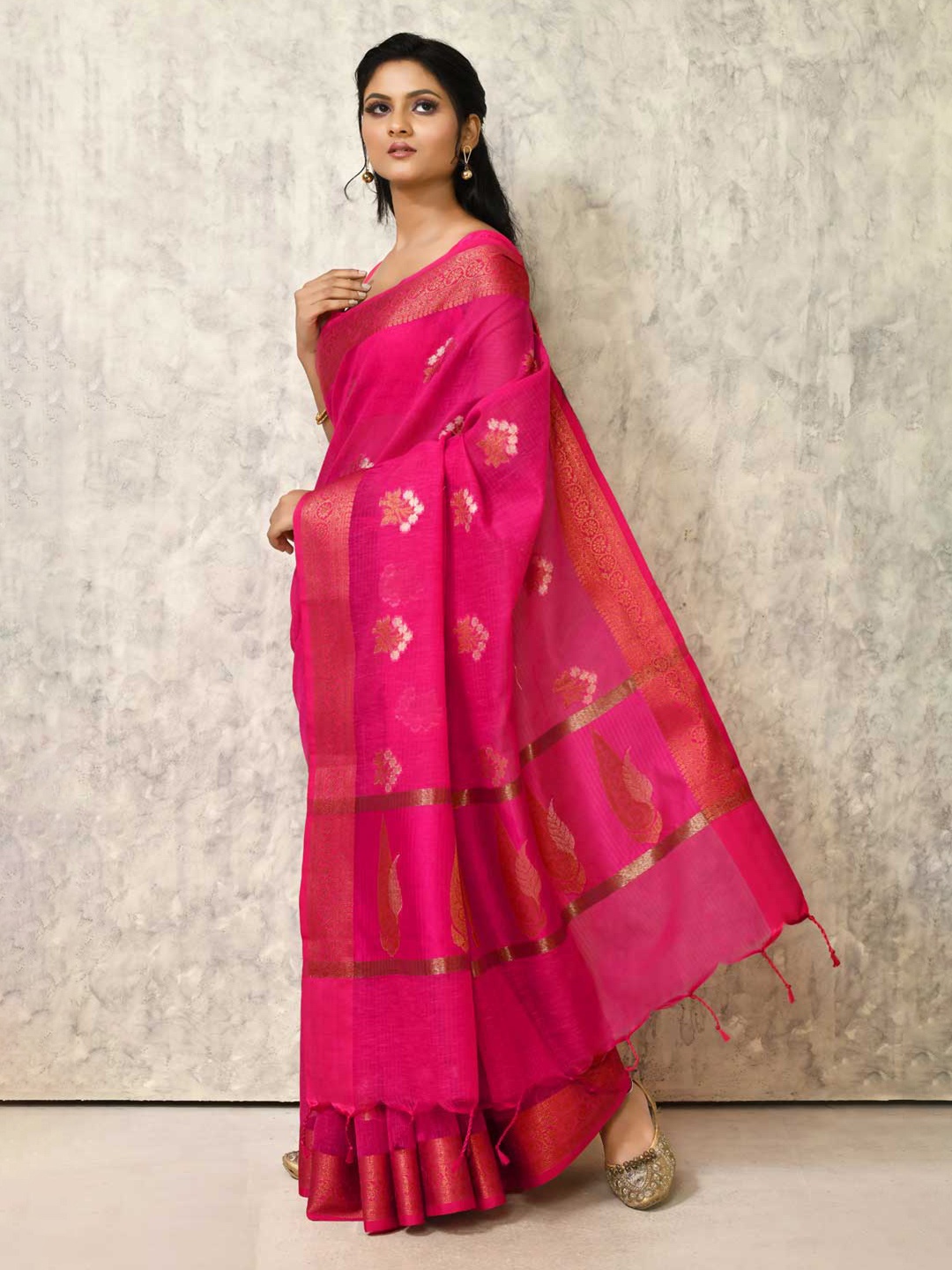 

Rasm by Muskaan Woven Design Zari Silk Cotton Banarasi Saree, Pink