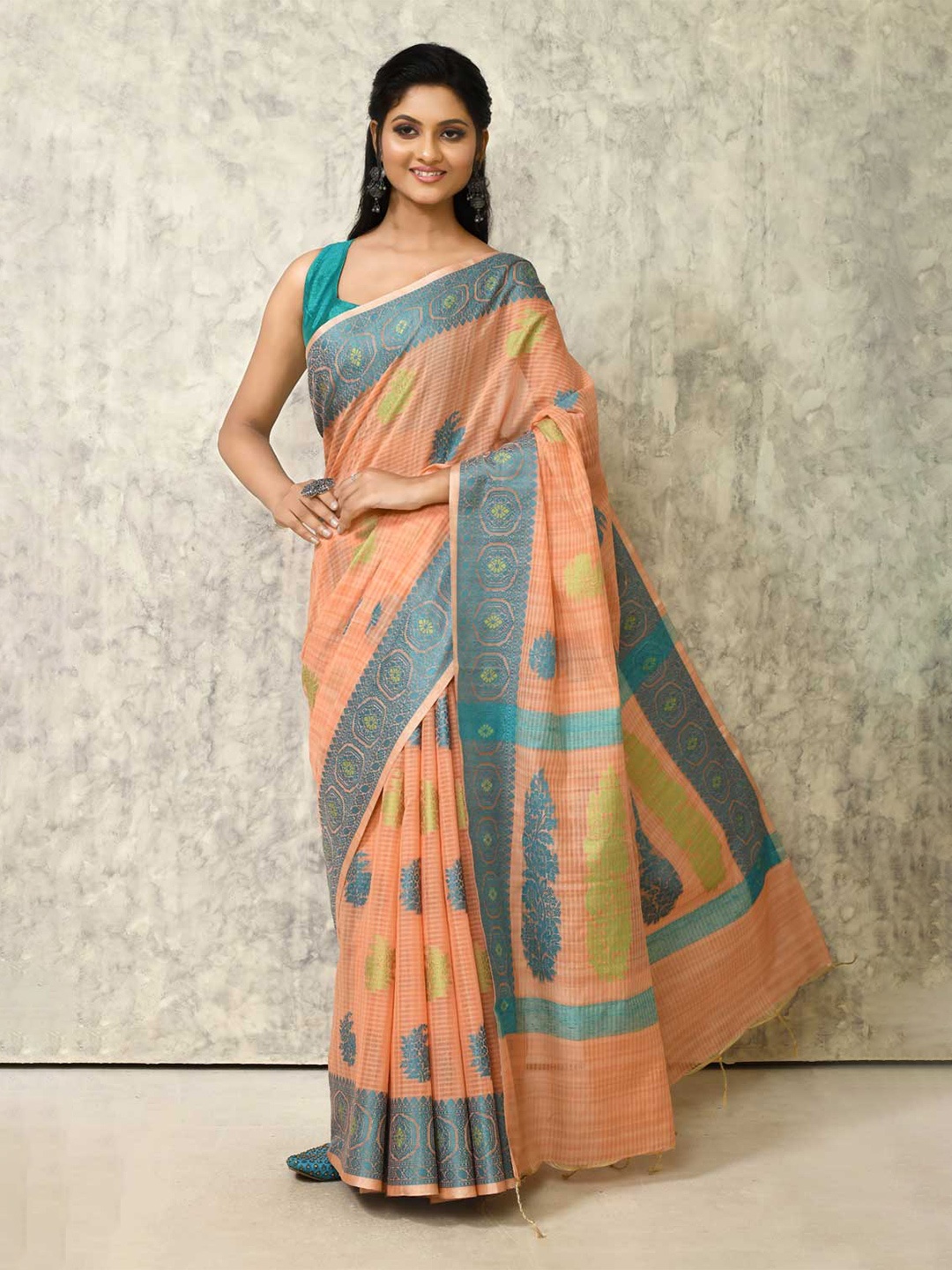 

Rasm by Muskaan Woven Design Zari Silk Cotton Banarasi Saree, Peach