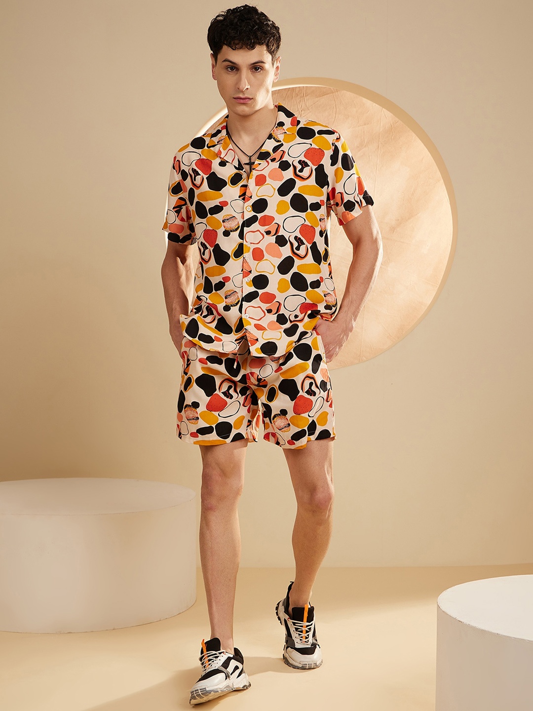 

DENNISON The Vacay Mode Printed Shirt & Shorts, Cream