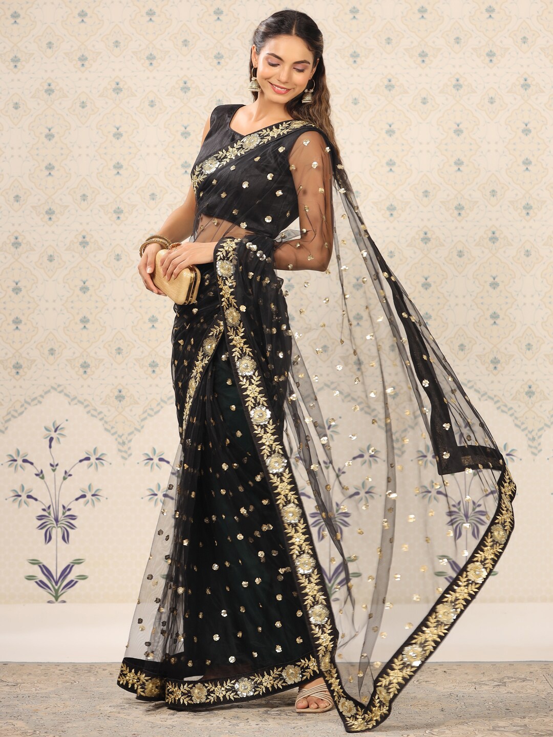 

Ode by House of Pataudi Embellished Sequinned Supernet Saree, Black