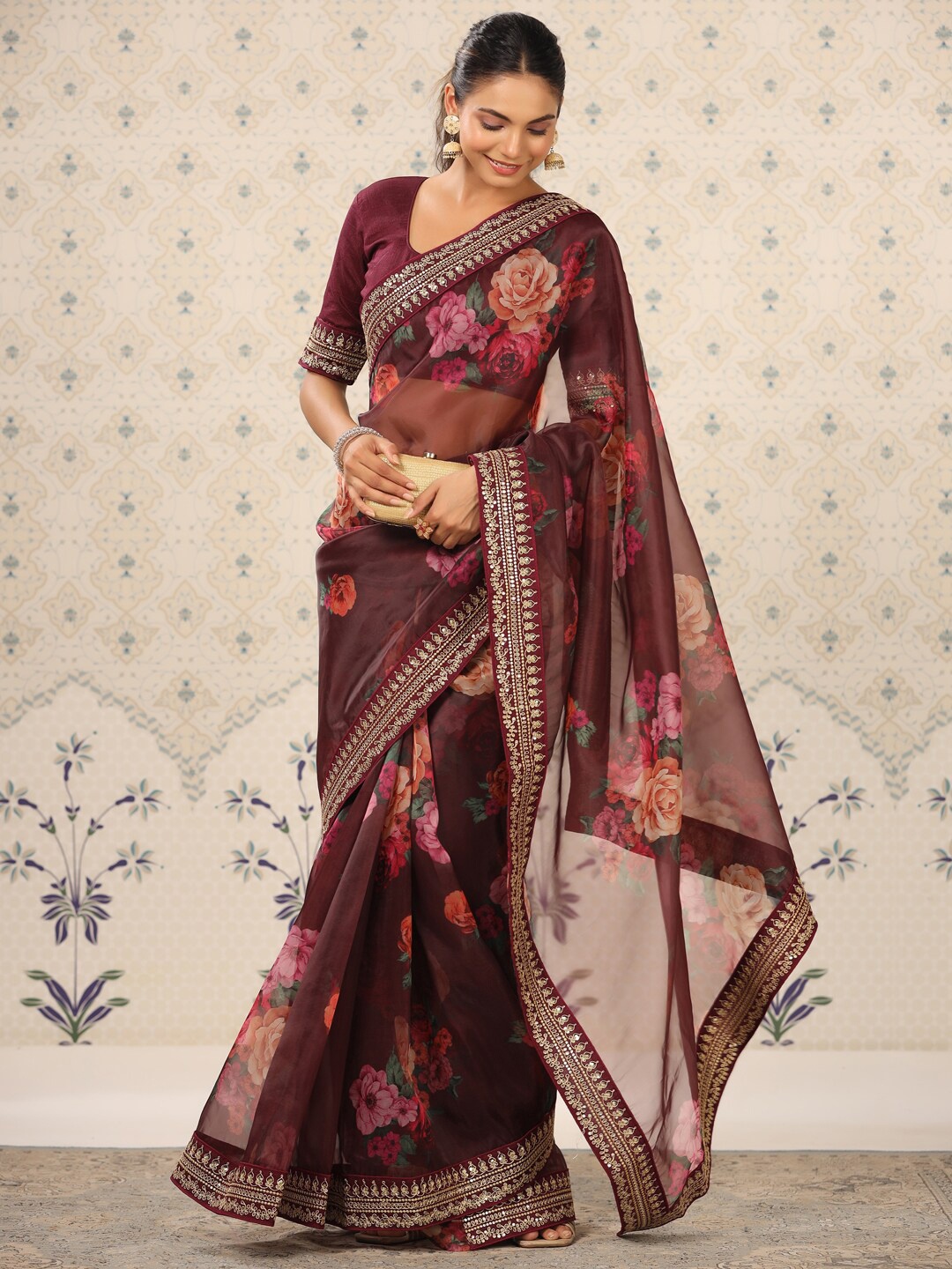 

Ode by House of Pataudi Floral Sequinned Organza Heavy Work Saree, Burgundy