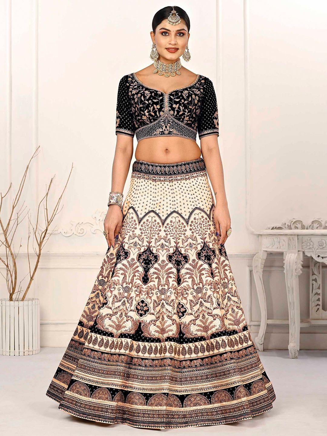

SAPTRANGI Printed Ready to Wear Lehenga & Blouse With Dupatta, Black