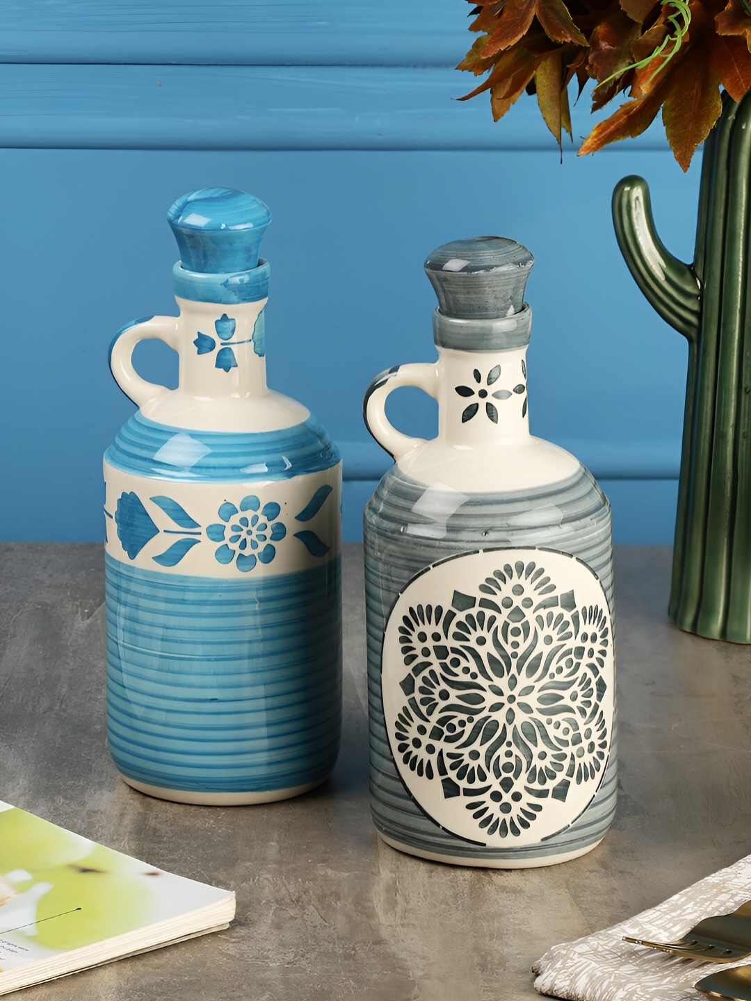 The Decor Lane 2 Pieces White & Green Ceramic Oil Dispenser 1L