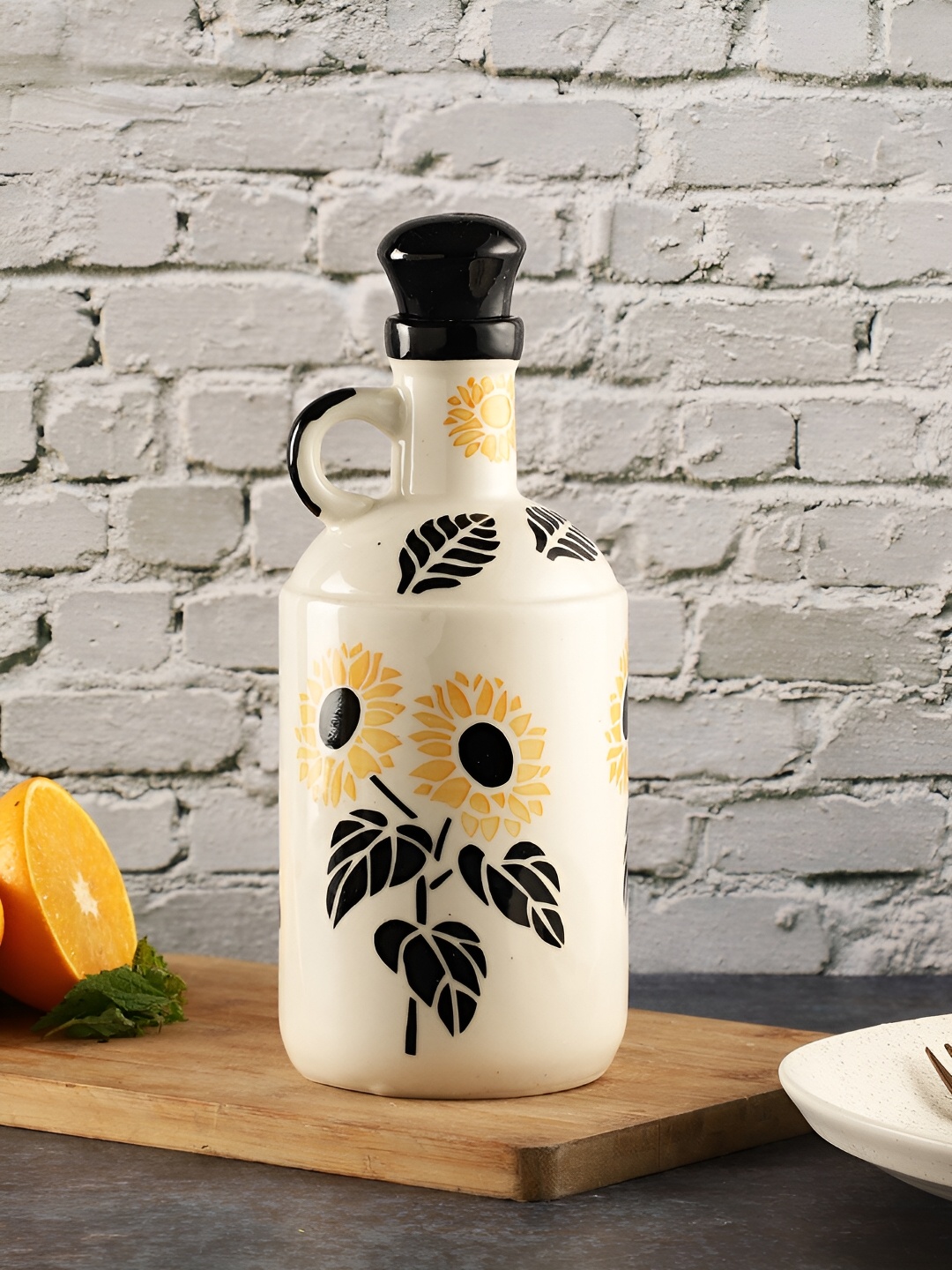 

The Decor Lane White Floral Printed Ceramic Oil Dispenser 1L
