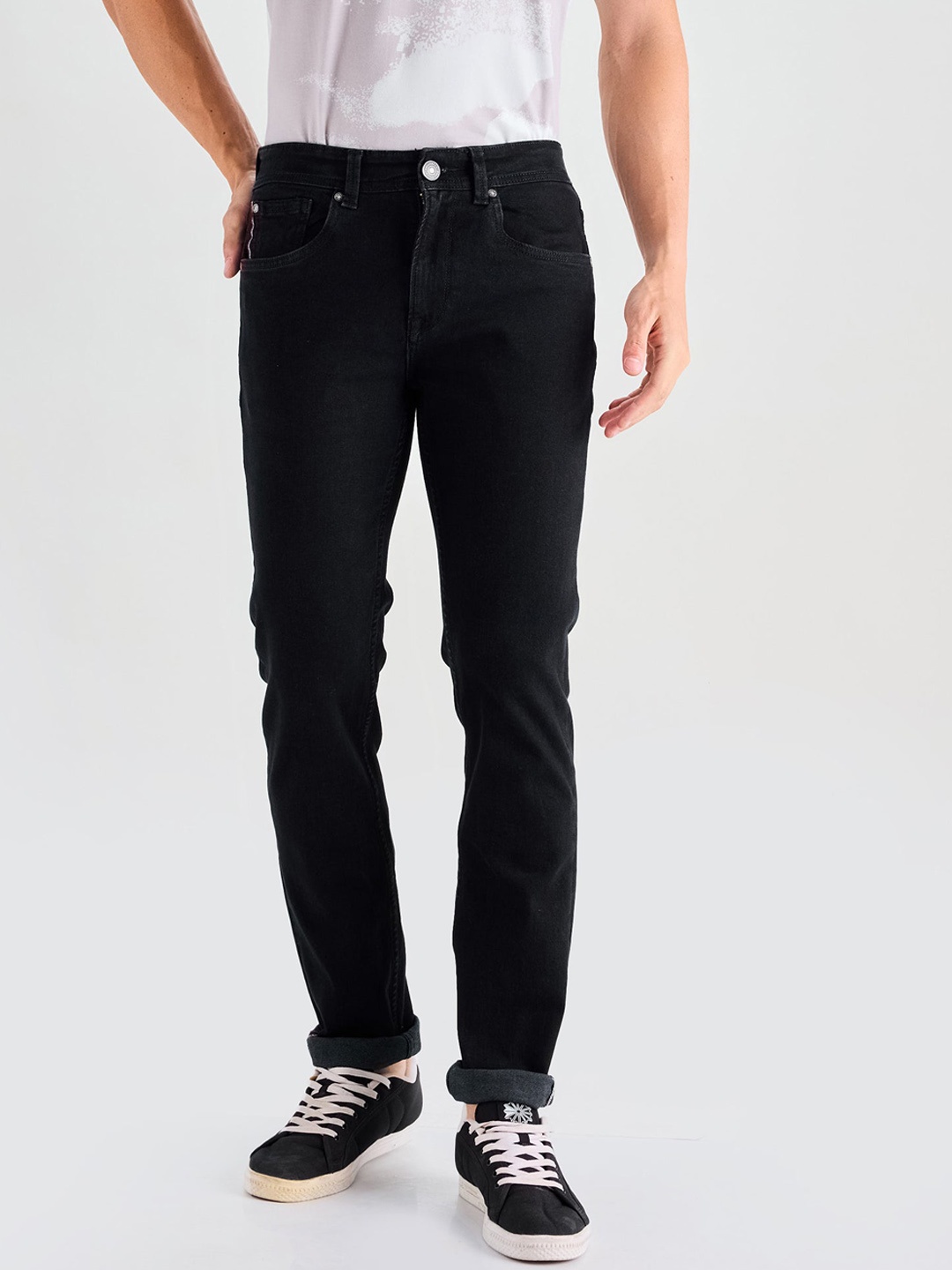

DAGERRFLY Men Straight Fit Mid Rise Clean Look Stretchable Jeans, Black