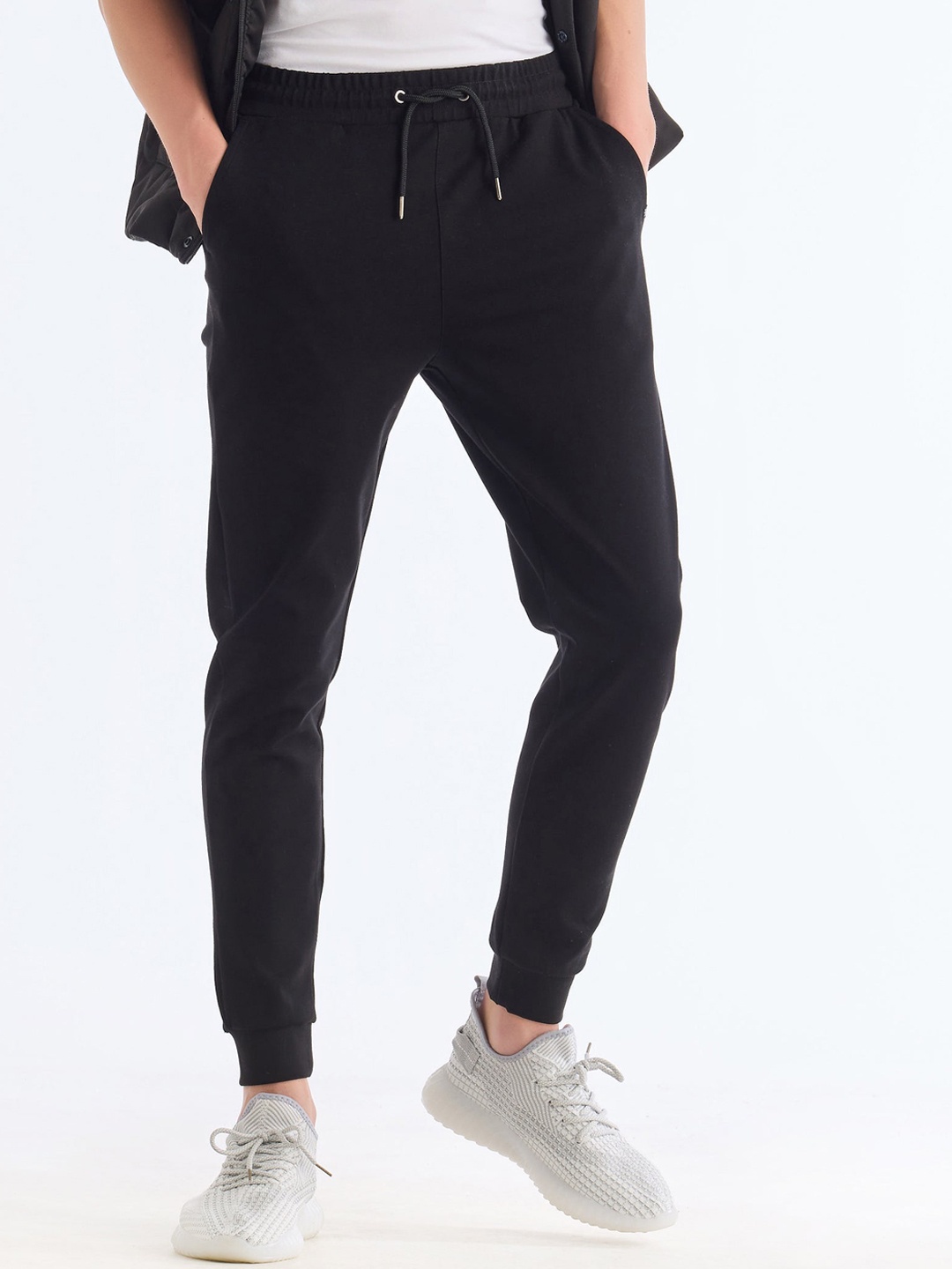 

Red Flame Men Mid Rise Joggers, Black