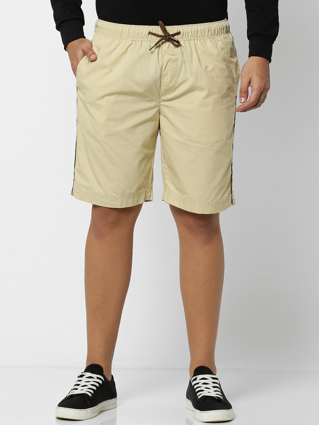 

Red Flame Men Mid-Rise Pure Cotton Shorts, Cream