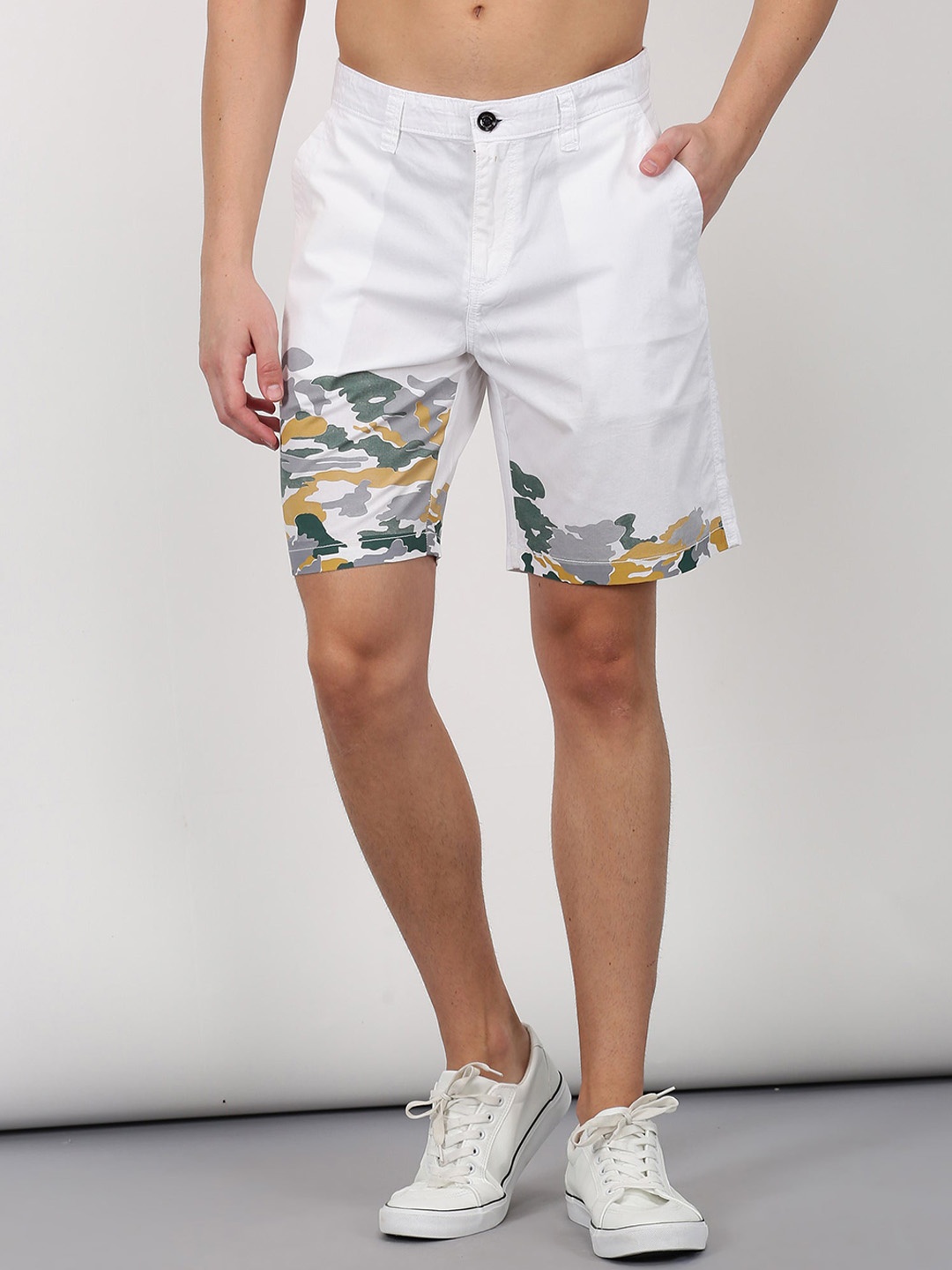 

Red Flame Men Abstract Printed Mid-Rise Pure Cotton Shorts, White