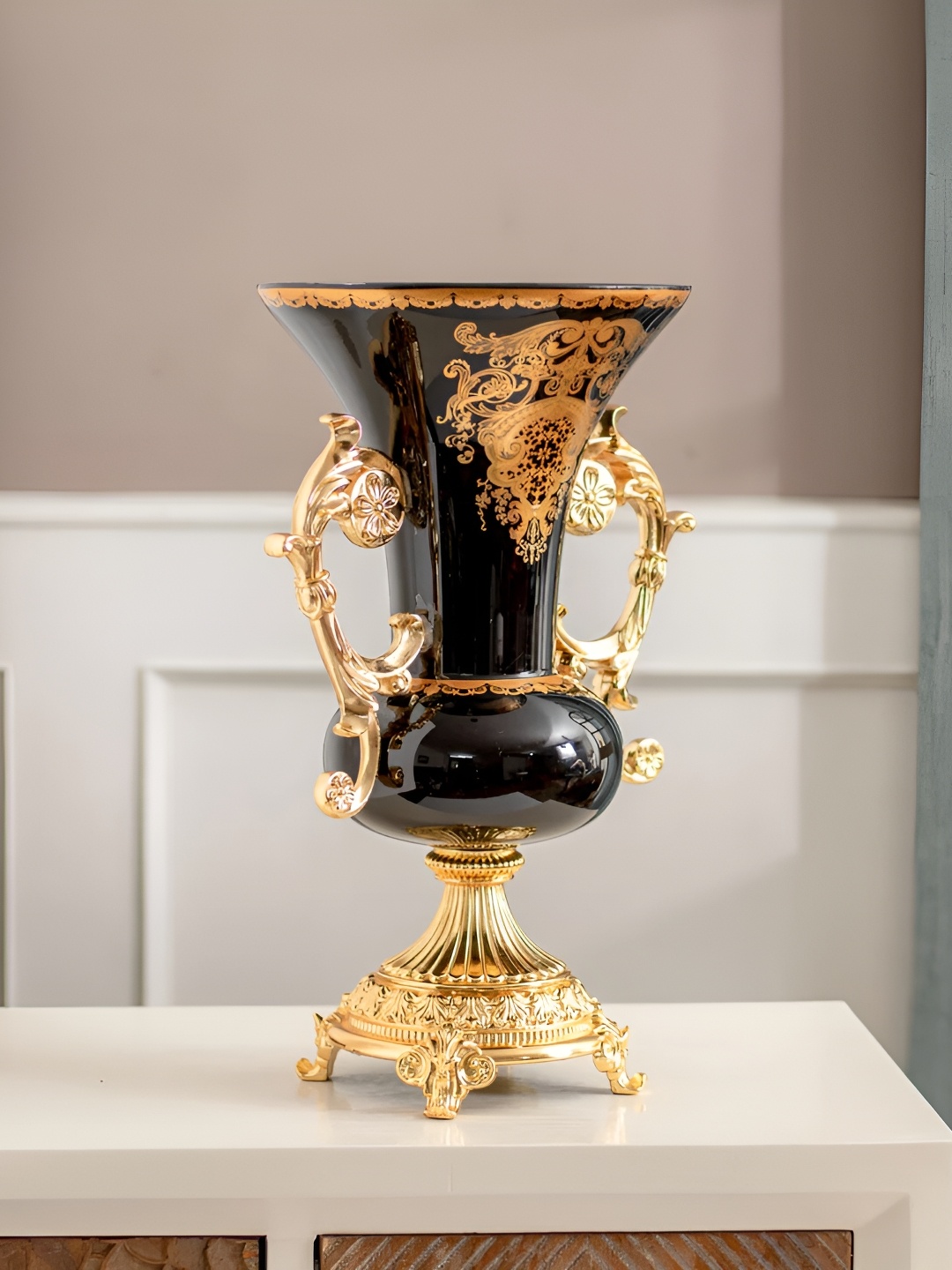 

THEDECORKART Black & Gold Toned Ethnic Motifs Printed Ornate Shape Glass Vase