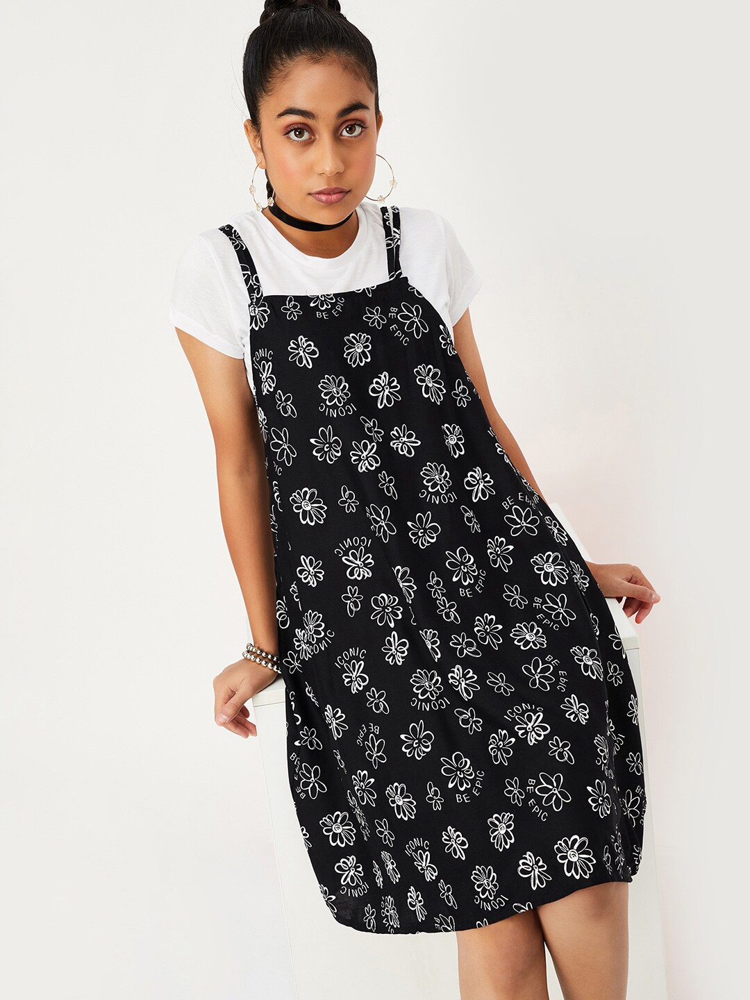 

max Girls Floral Printed Shoulder Straps Pinafore Dress With T-shirt, Black
