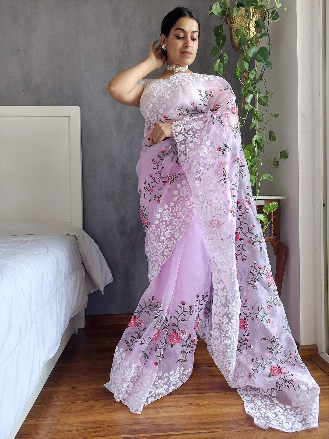 

Munir Floral Embroidered Organza Saree, Purple