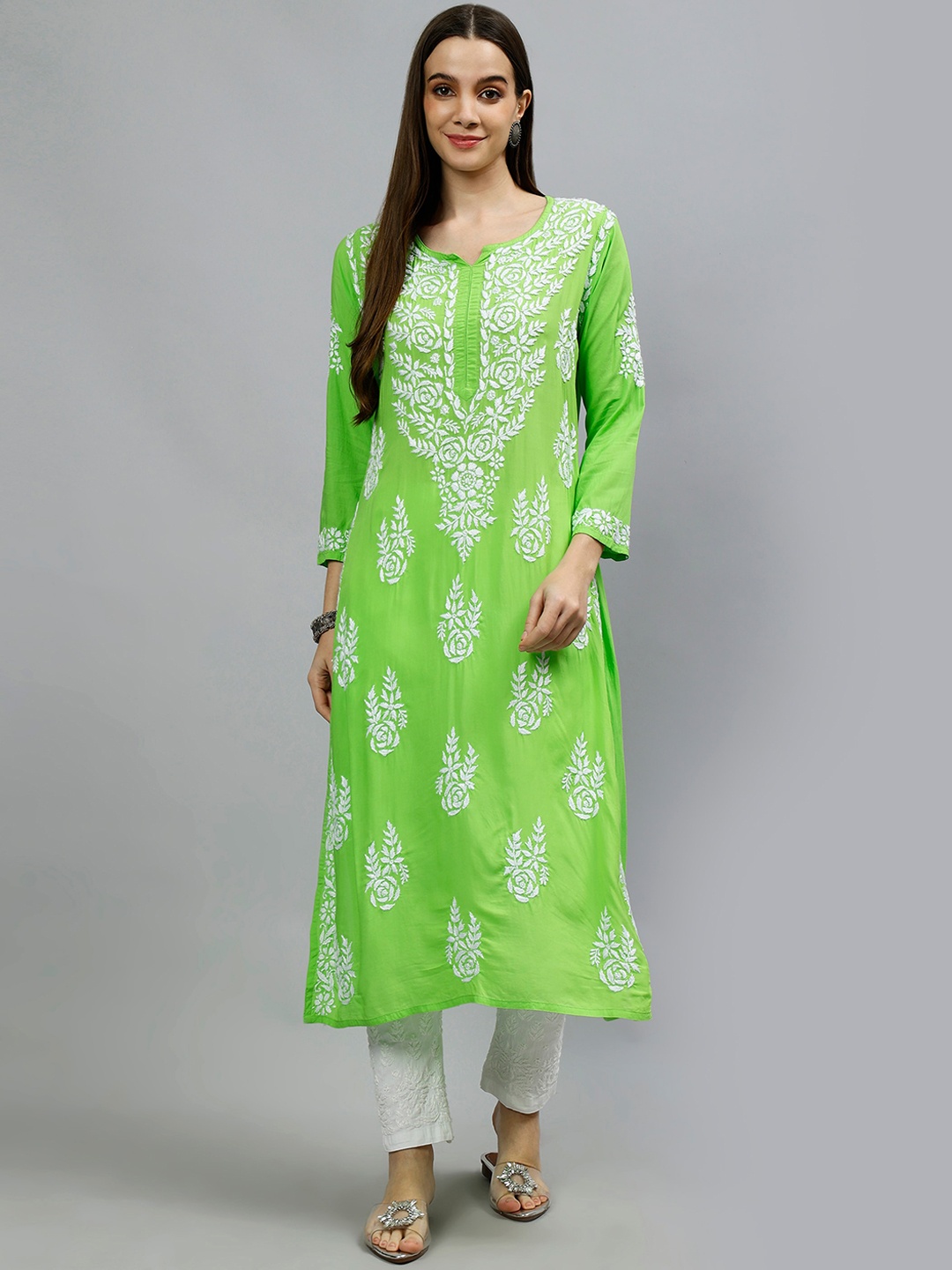 

Seva Chikan Floral Embroidered Lucknowi Chikankari Straight Kurta, Green