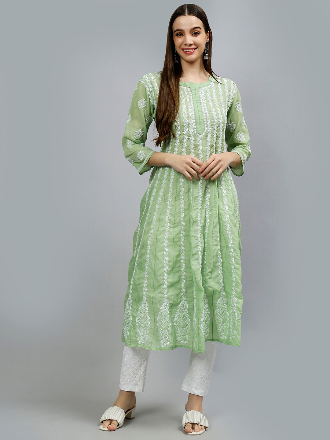 

Seva Chikan Ethnic Motifs Embroidered Lucknowi Chikankari Anarkali Kurta, Green