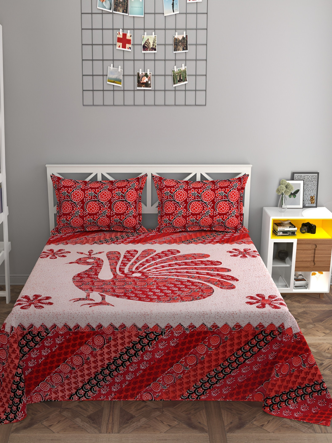 

HOMECRUST Red & White Floral Printed Fitted 300 TC Queen Bedsheet With 2 Pillow Covers