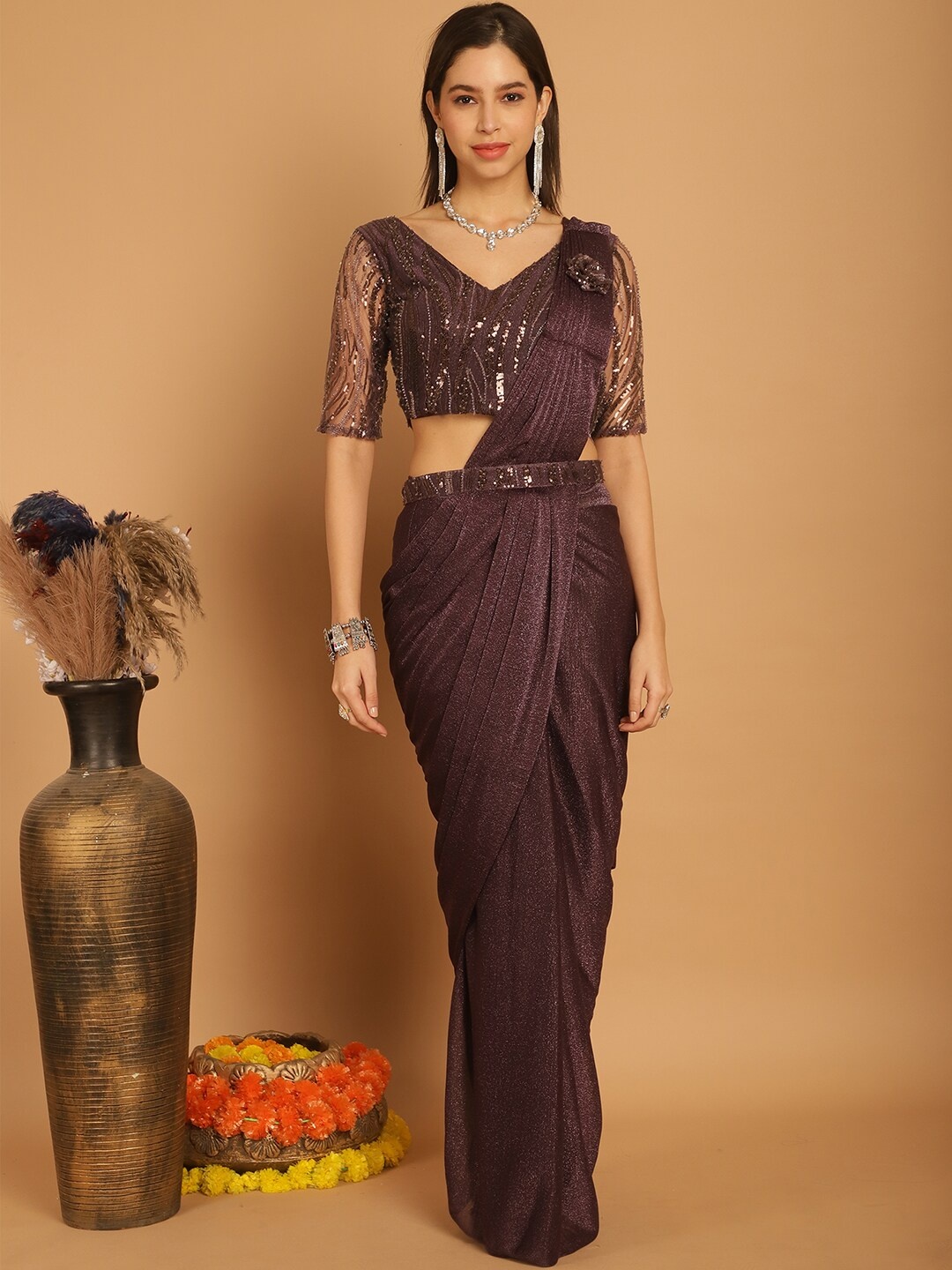 

Mitera Lycra Ready to Wear Saree With Stitched Blouse, Burgundy
