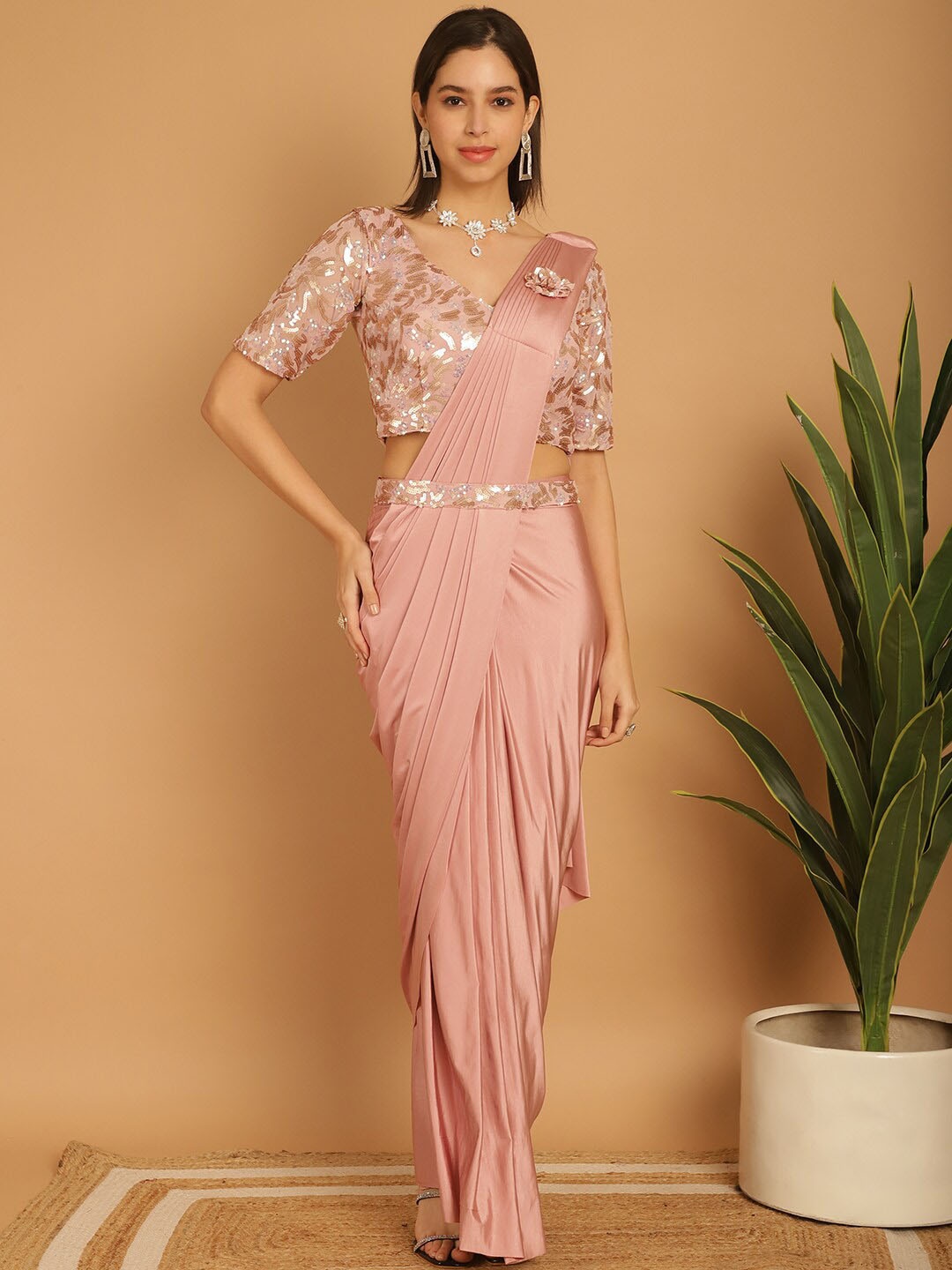 

Mitera Lycra Ready to Wear Saree With Stitched Blouse, Peach