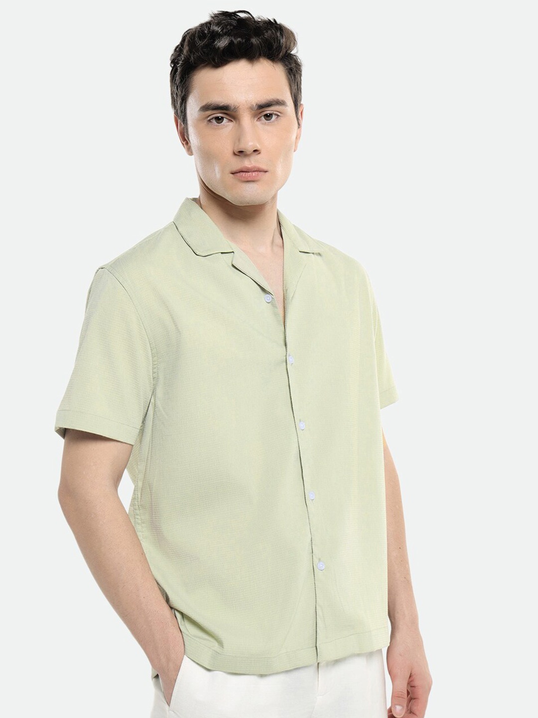 

Dennis Lingo Men Comfort Cuban Collar Short Sleeves Boxy Textured Casual Shirt, Green