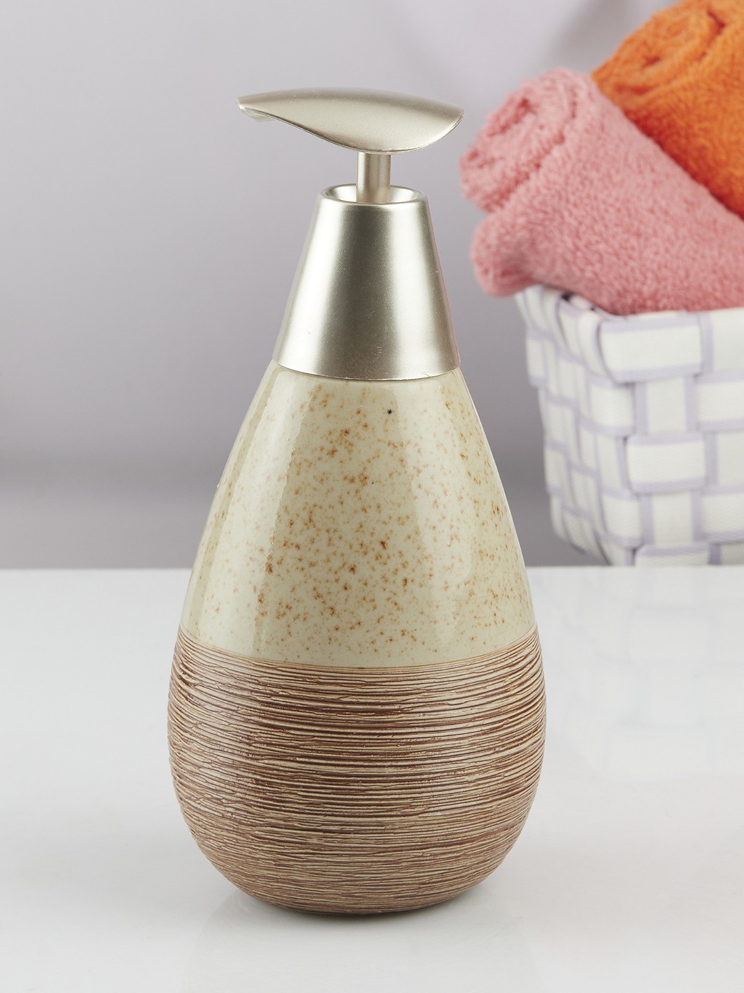 

Kookee Beige Abstract Ceramic Soap Dispenser