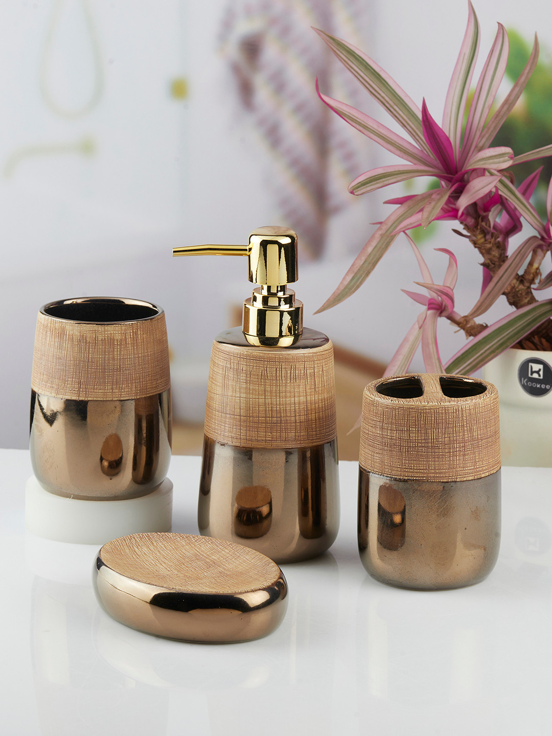 

Kookee Brown & Gold Toned 4 Pieces Abstract Ceramic Glossy Bath Accessories Set