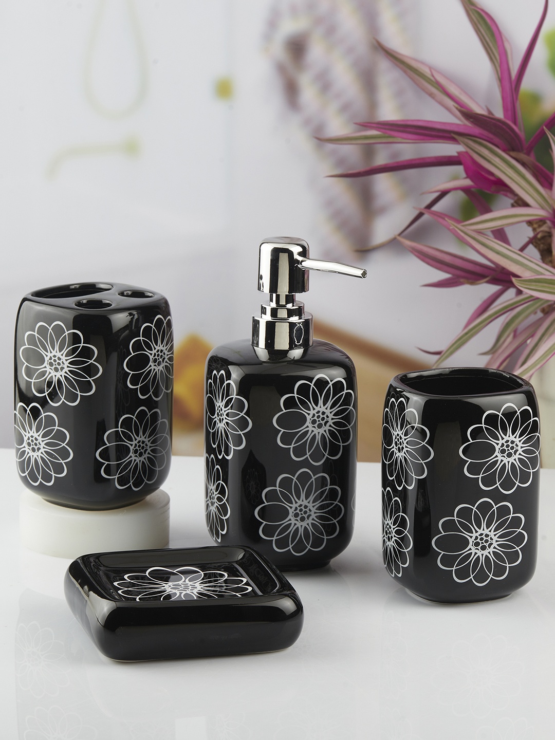 

Kookee Black & White 4 Pieces Floral Glossy Ceramic Contemporary Bath Accessories Set