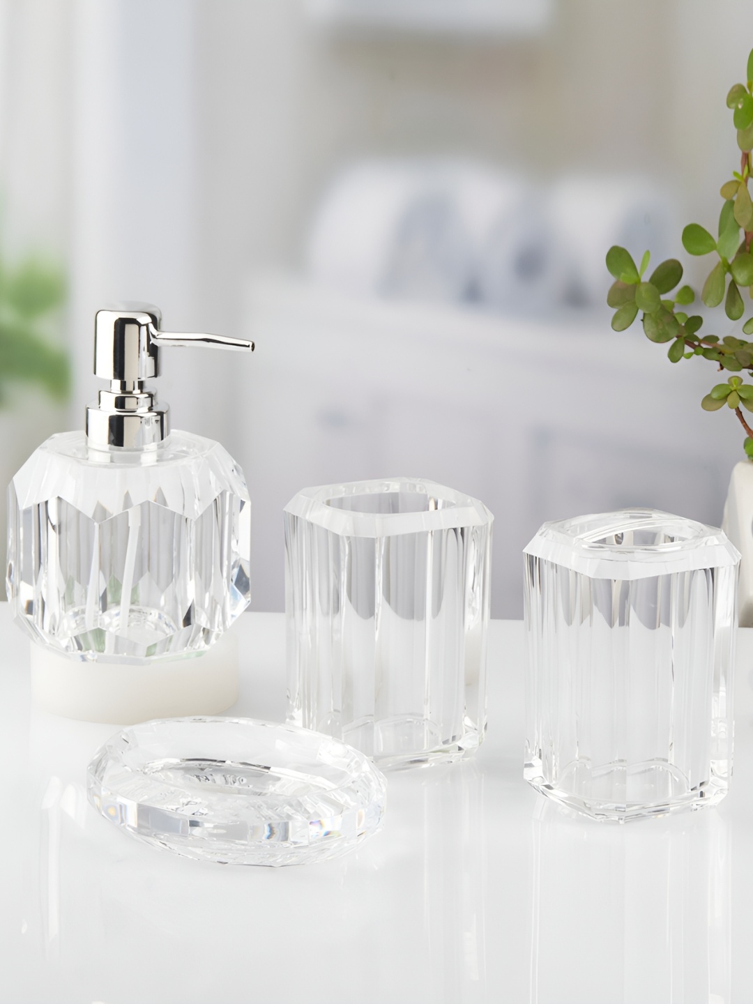 

Kookee Transparent 4 piece Abstract Bath Accessories Set
