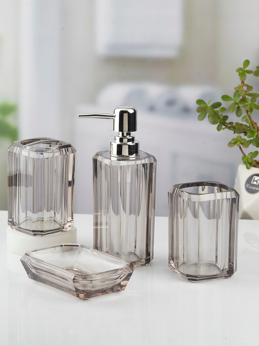 

Kookee Grey and SilverToned 4 Pieces Bath Accessories Set 300 ml