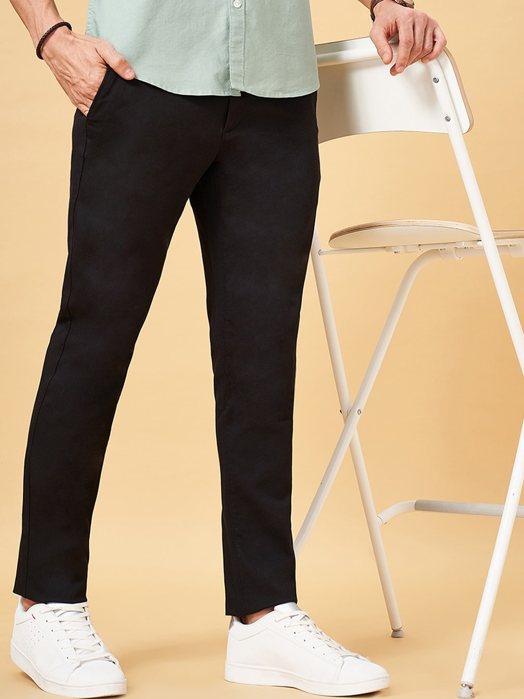 

BYFORD by Pantaloons Men Slim Fit Low Rise Trousers, Black