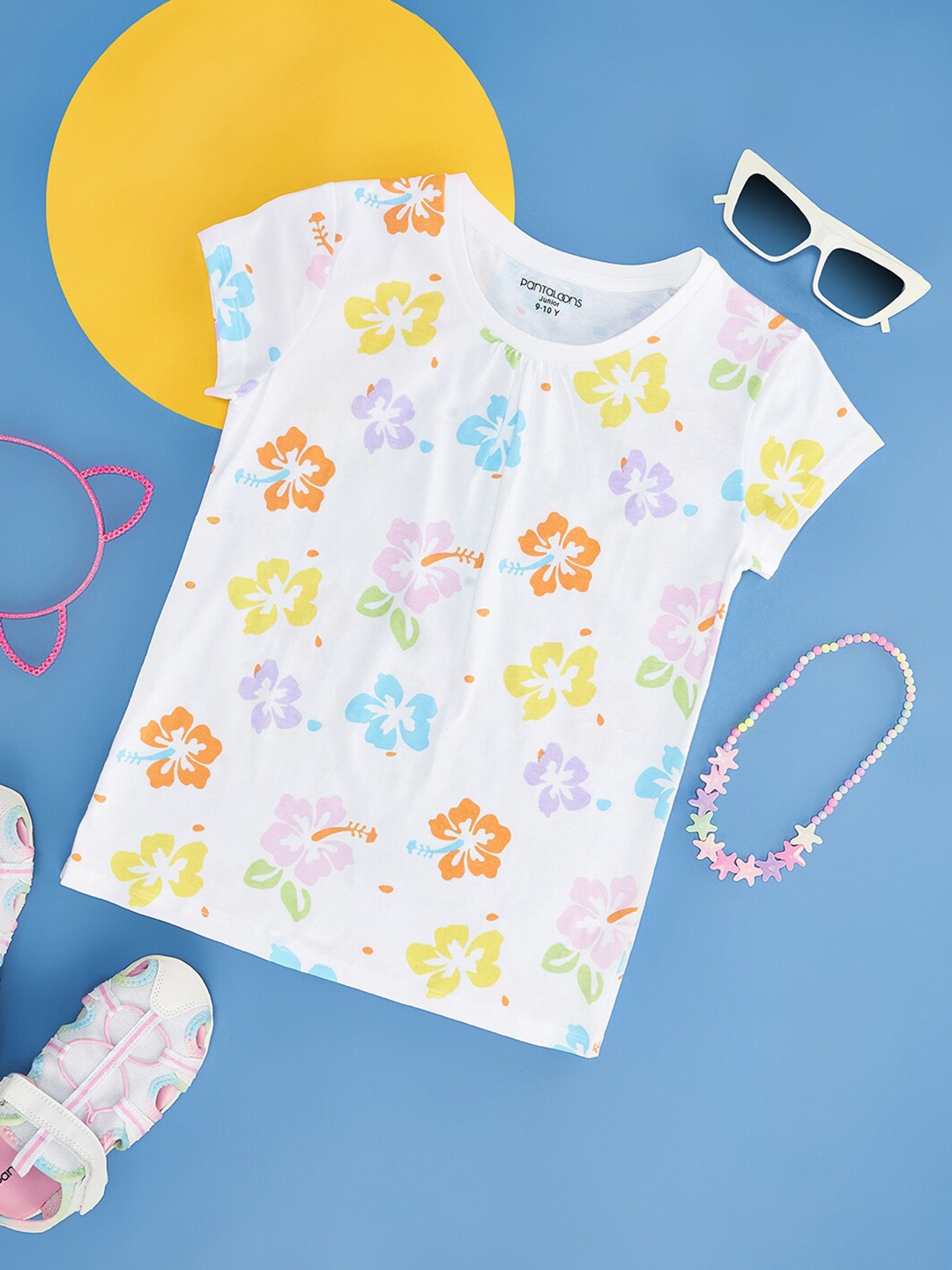 

Pantaloons Junior Girls Floral Printed Cotton T-shirt, White