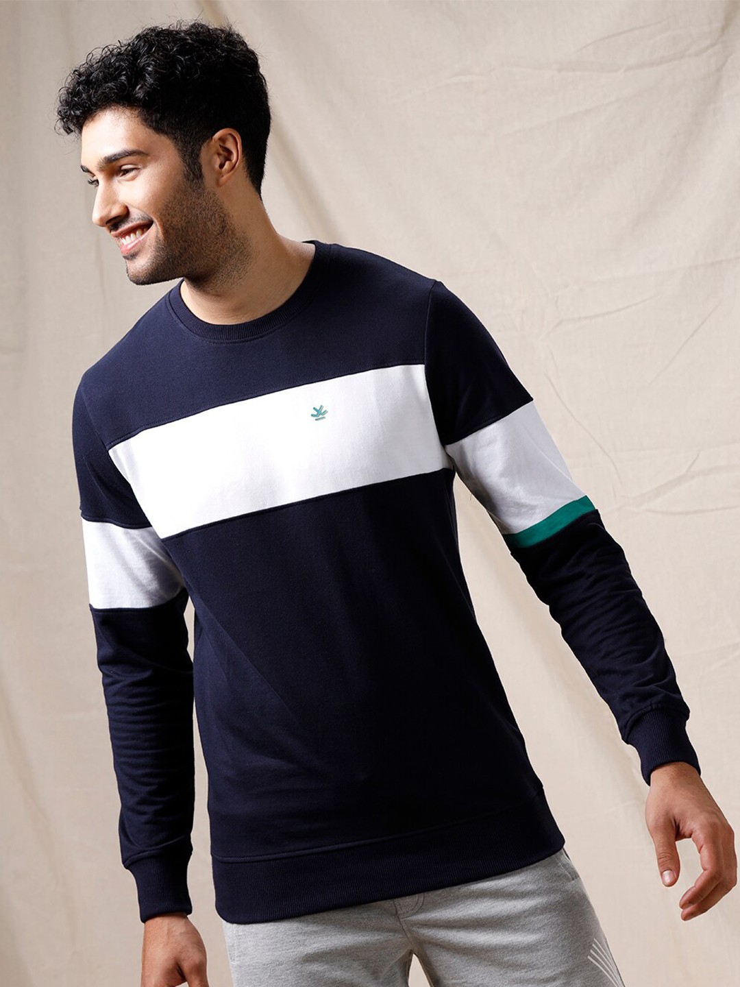 

WROGN Striped Round Neck Long Sleeves Regular Pullover Sweatshirt, Navy blue