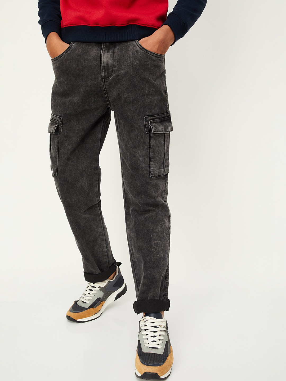 

max Boys Clean Look Mid-Rise Regular Fit Jeans, Grey