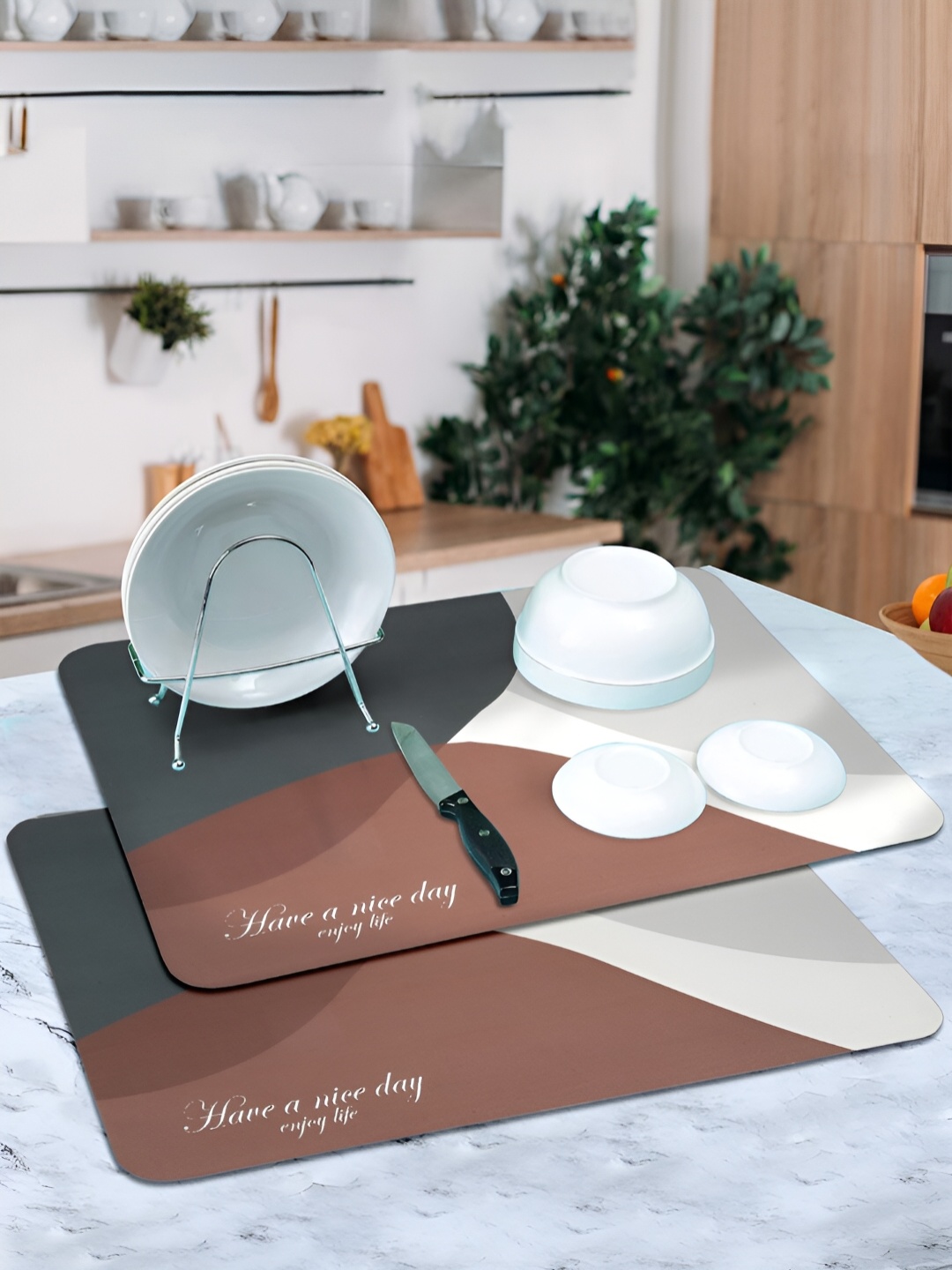 

DREAM WEAVERZ Brown & White Set of 2 Highly Water Absorbent Dish Dry Mat