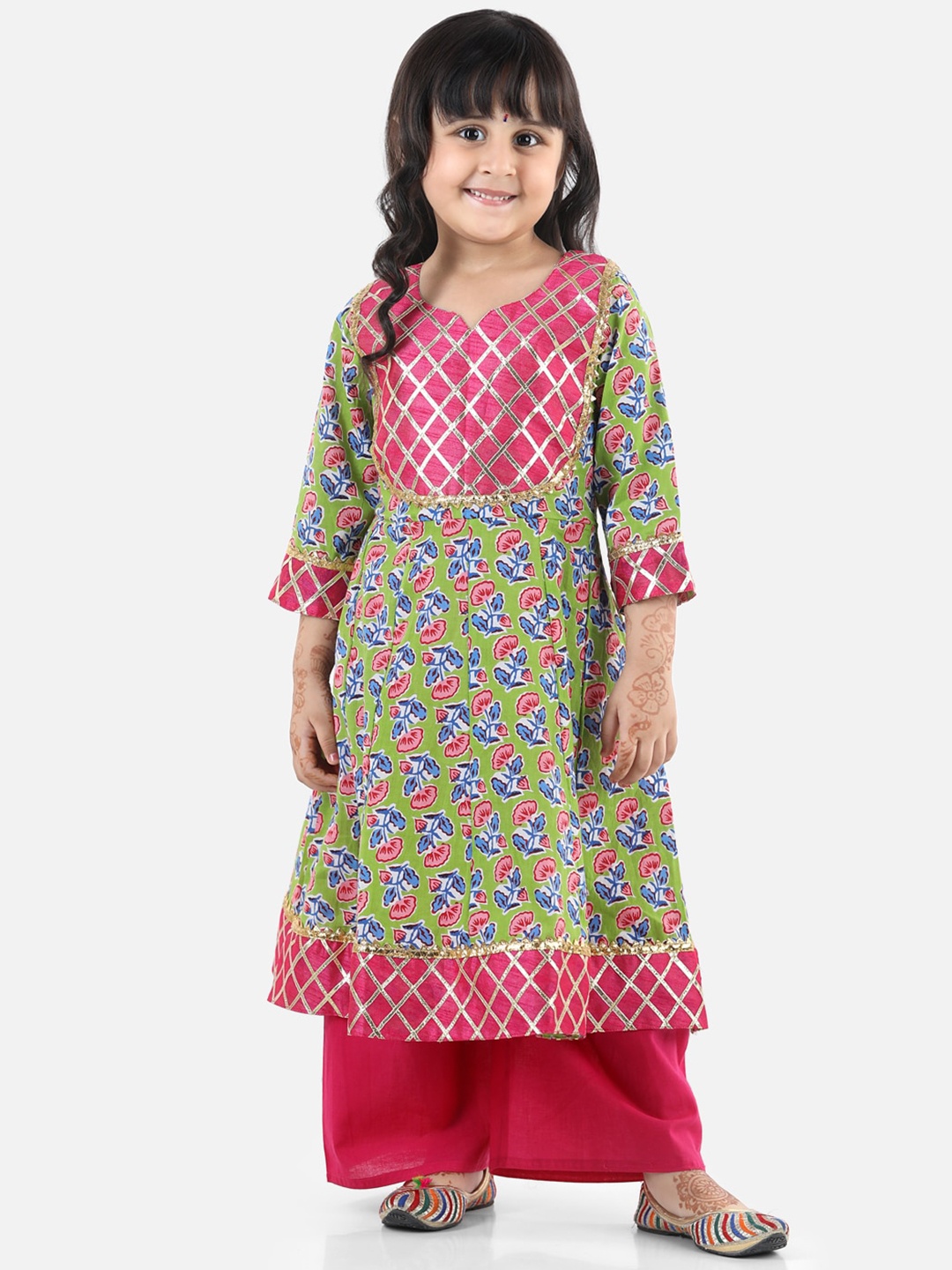 

BownBee Girls Floral Printed Regular Pure Cotton Kurta with Palazzos, Green