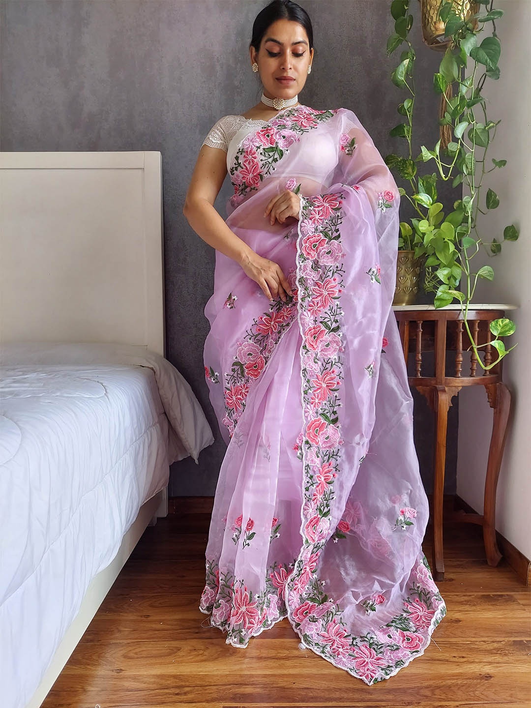 

Munir Floral Embroidered Organza Saree, Purple