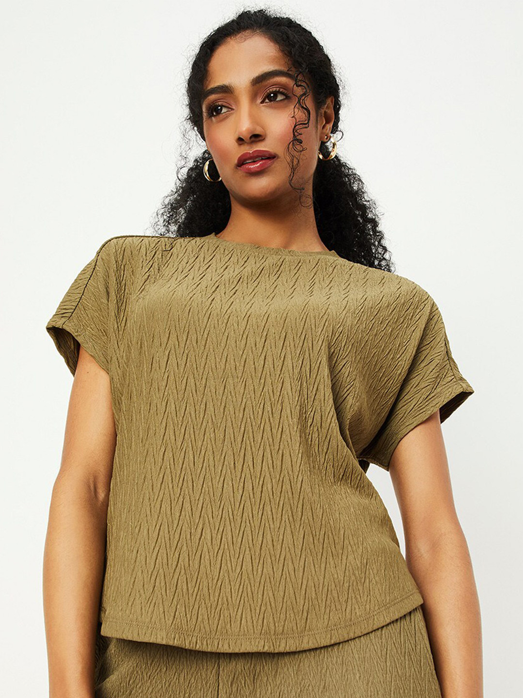 

max Self Design Round Neck Short Sleeves Top, Olive