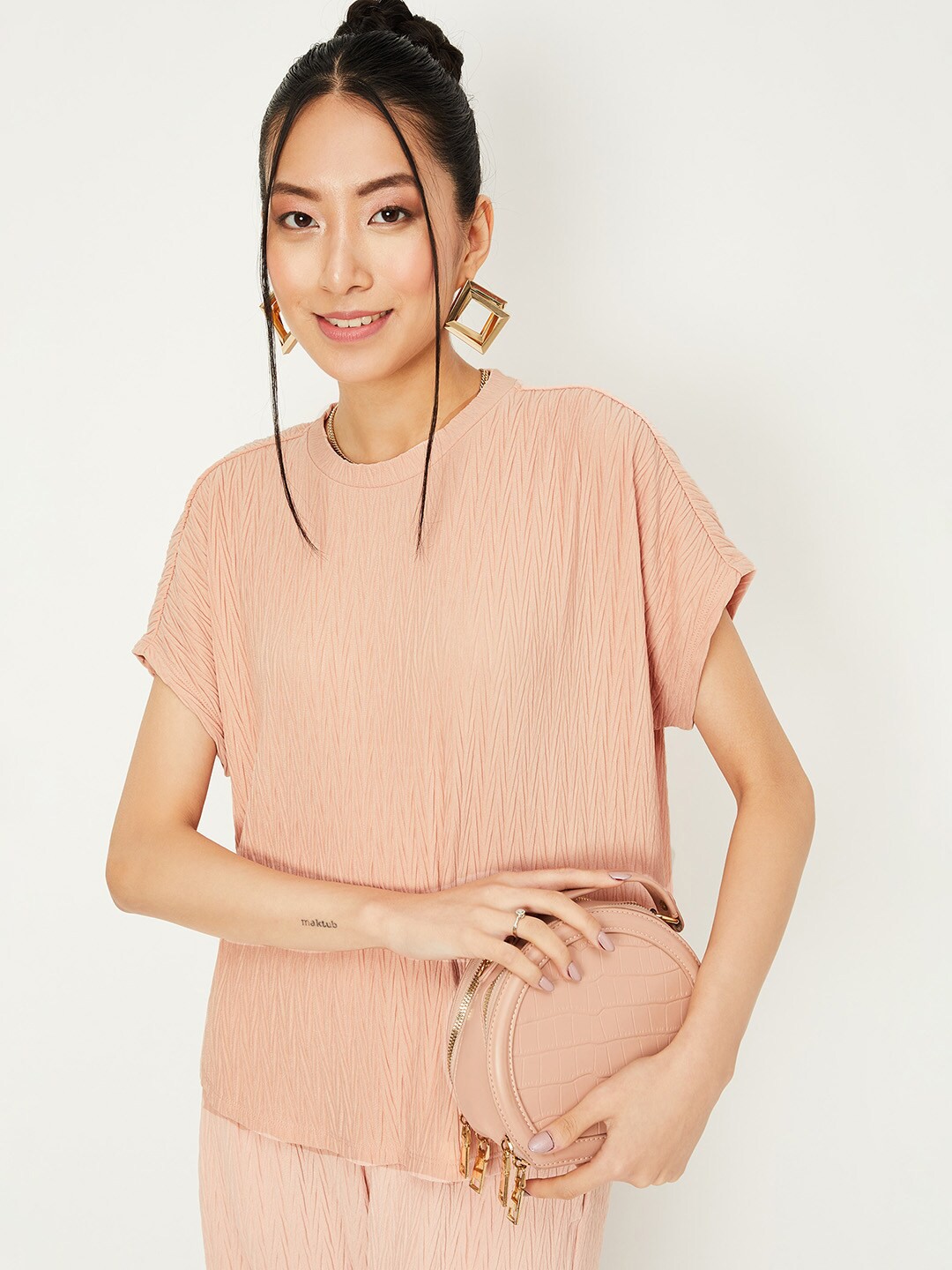 

max Self Design Round Neck Short Sleeves Top, Pink