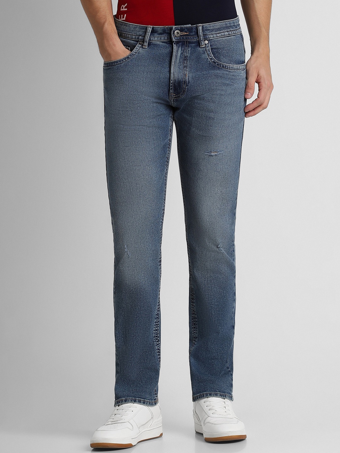 

Peter England Casuals Men Heavy Fade Stretchable Jeans, Blue