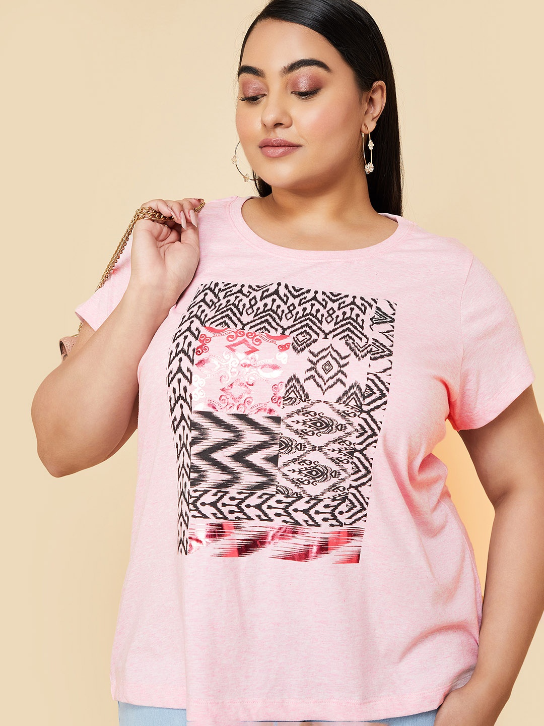 

max Women V-Neck Pockets T-shirt, Pink