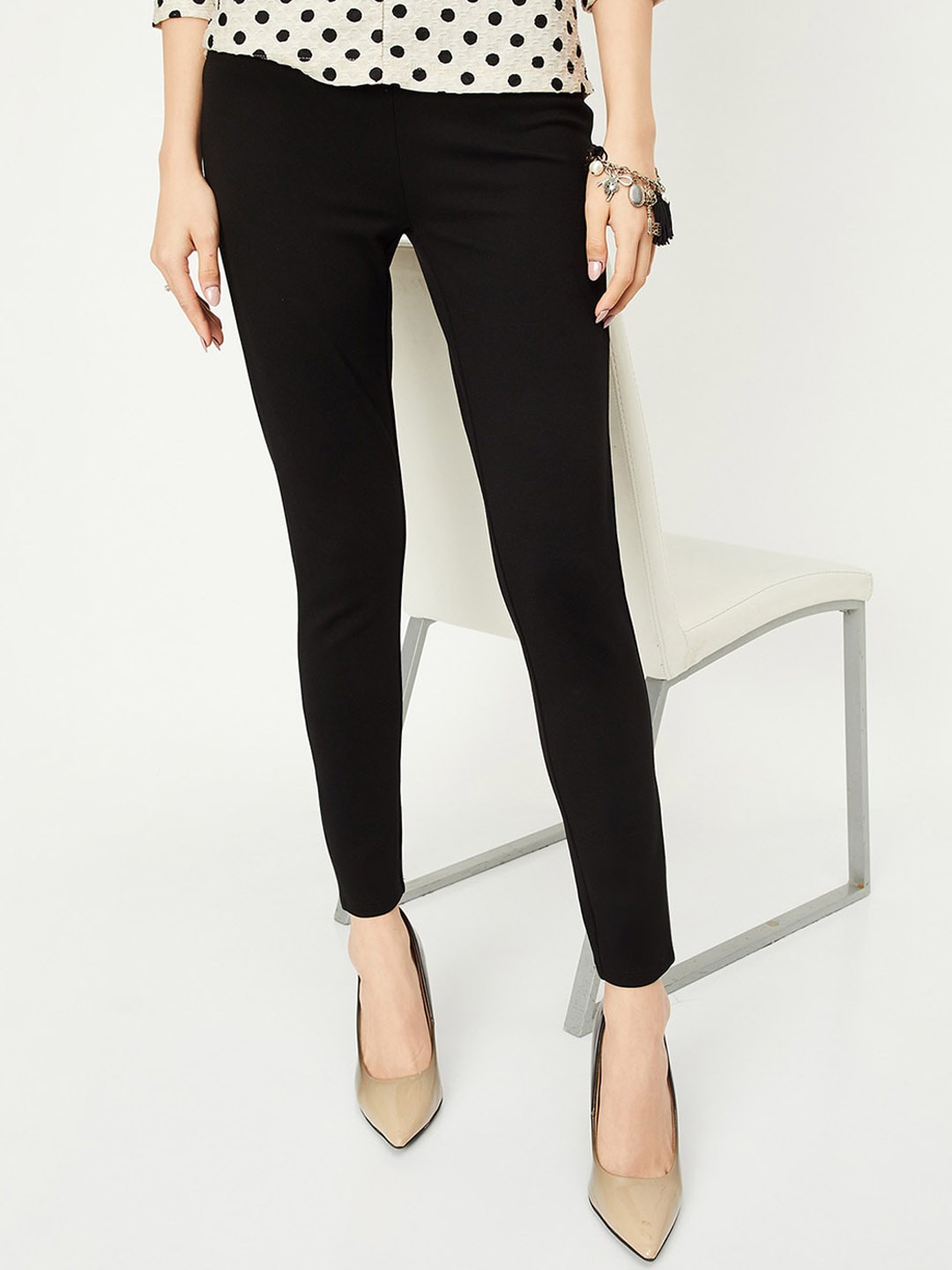 

max Women Mid-Rise Trousers, Black