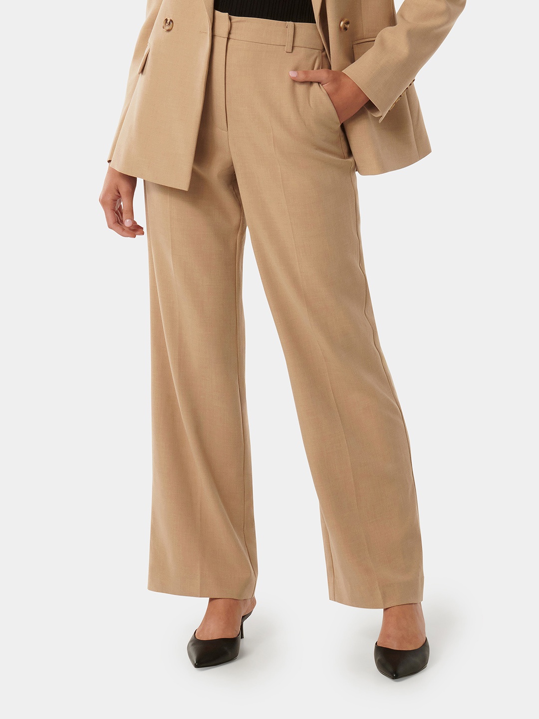 

Forever New Women Tailored Straight Fit High-Rise Parallel Trousers, Brown