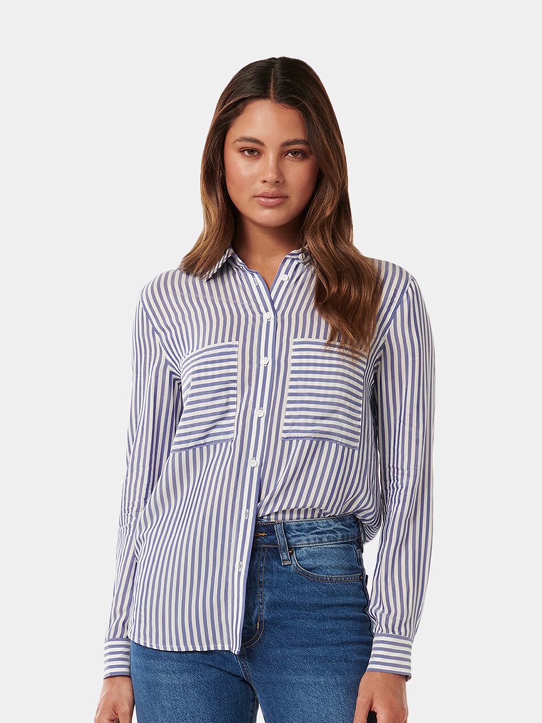 

Forever New Classic Vertical Stripes Spread Collar Opaque Striped Casual Shirt, White