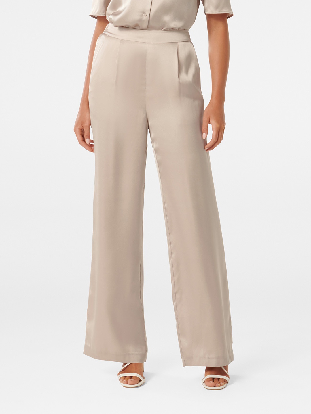 

Forever New Women Relaxed High-Rise Pleated Parallel Trousers, Beige