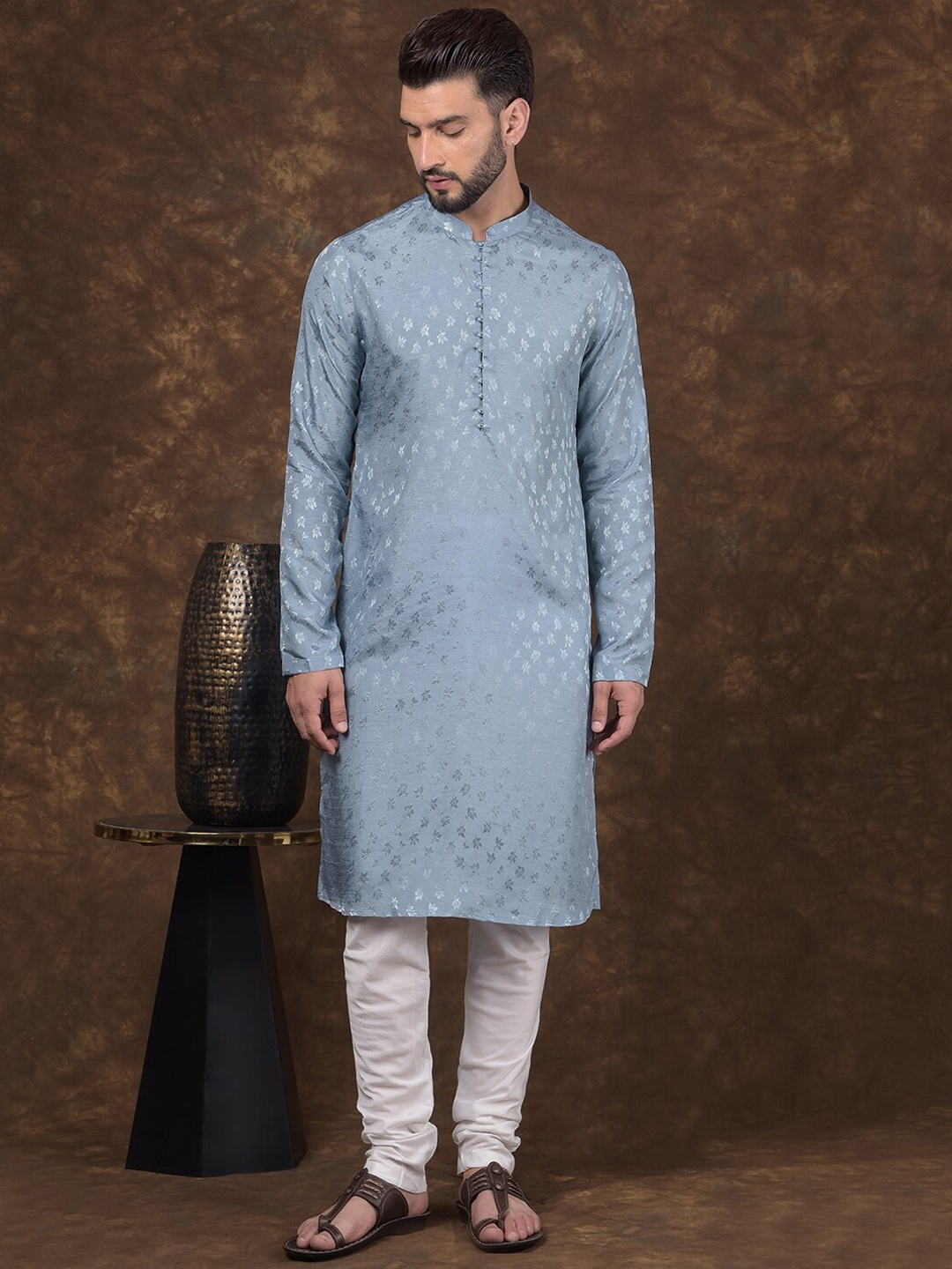 DEYANN Floral Waoven Design Mandarin Collar Long Sleeves Kurta with Churidar, Grey